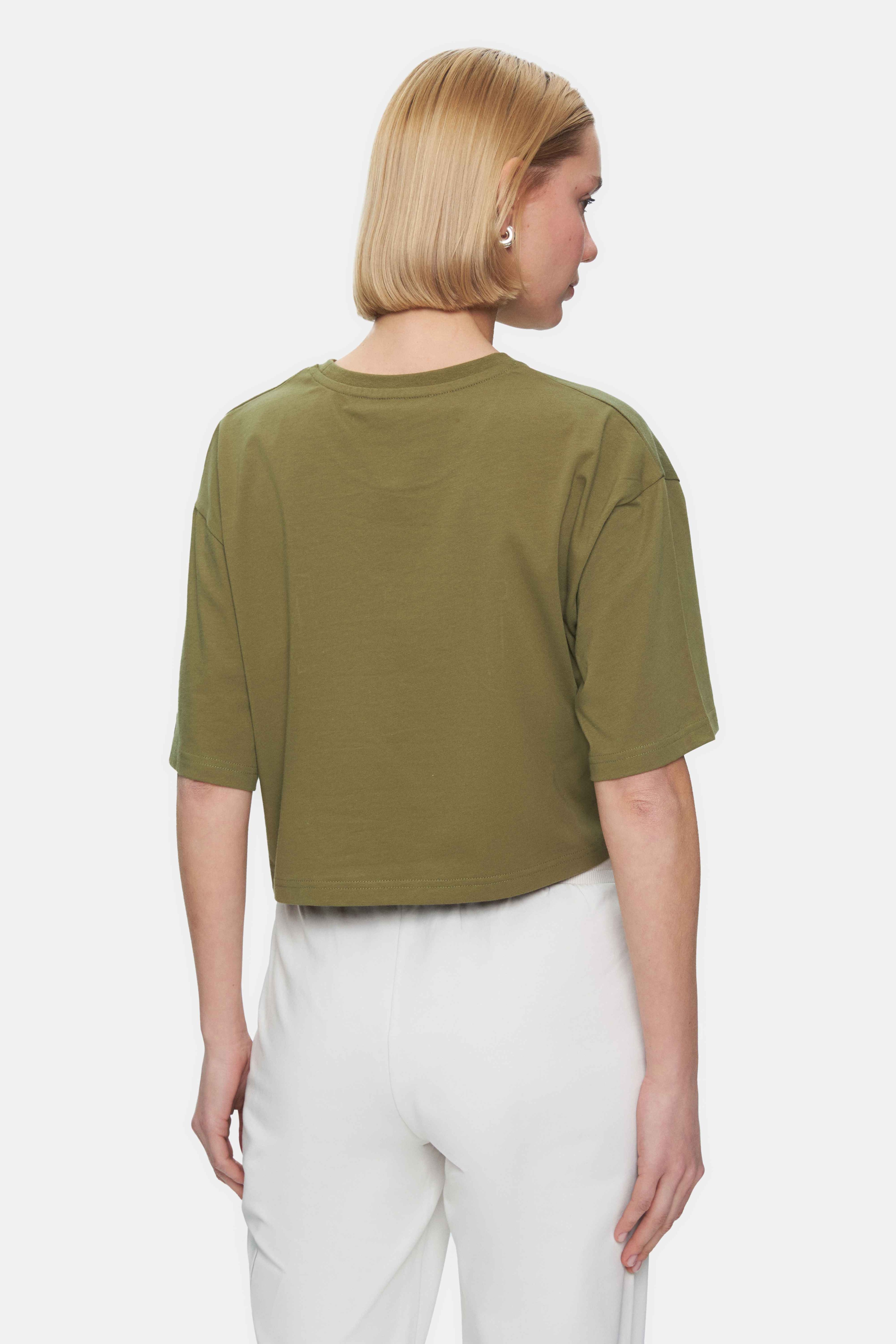 HELENA Yeşil Bisiklet Yaka Nakışlı Oversize Kadın Tshirt