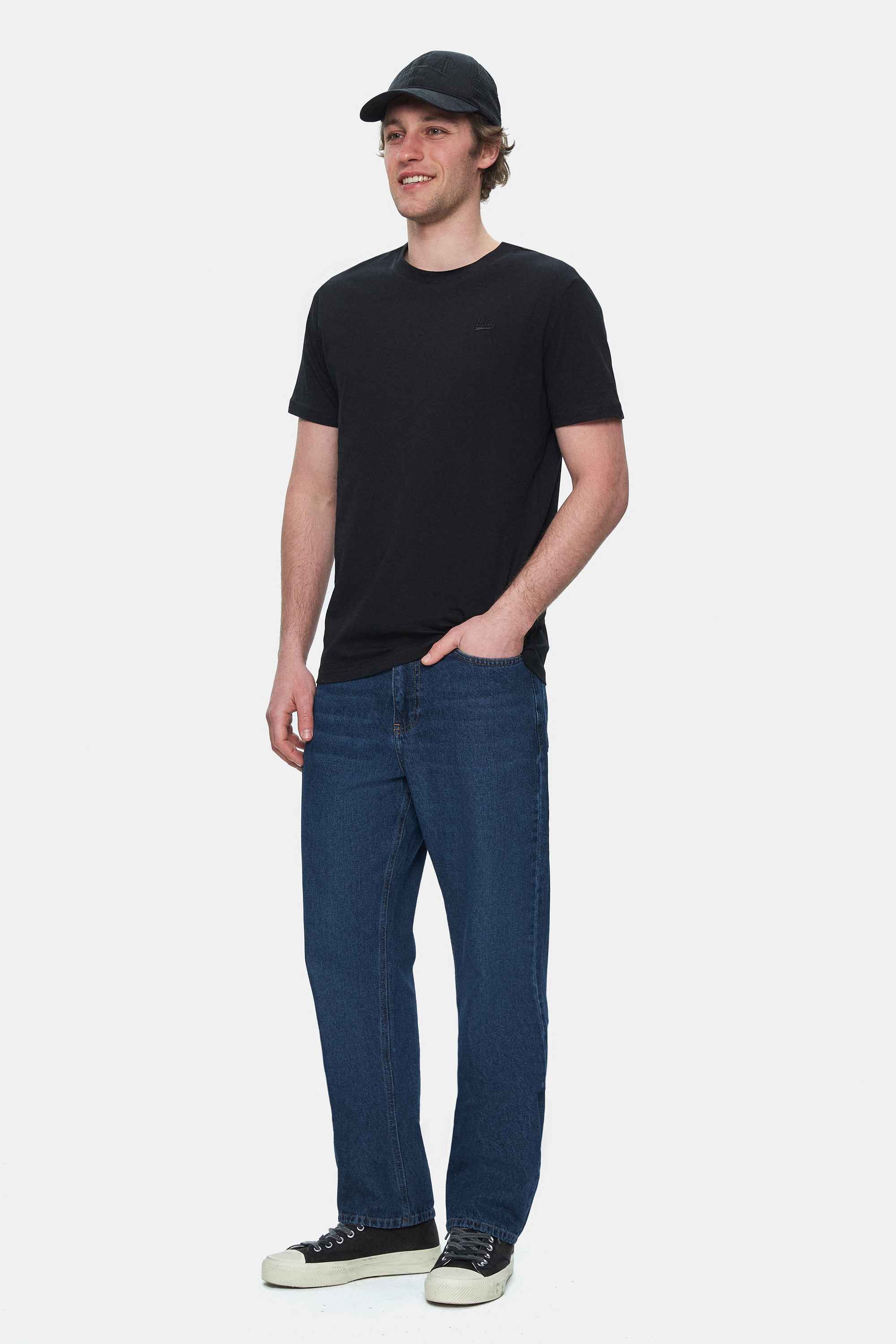 HARPER Siyah Bisiklet Yaka Nakışlı Standard Fit Erkek Tshirt