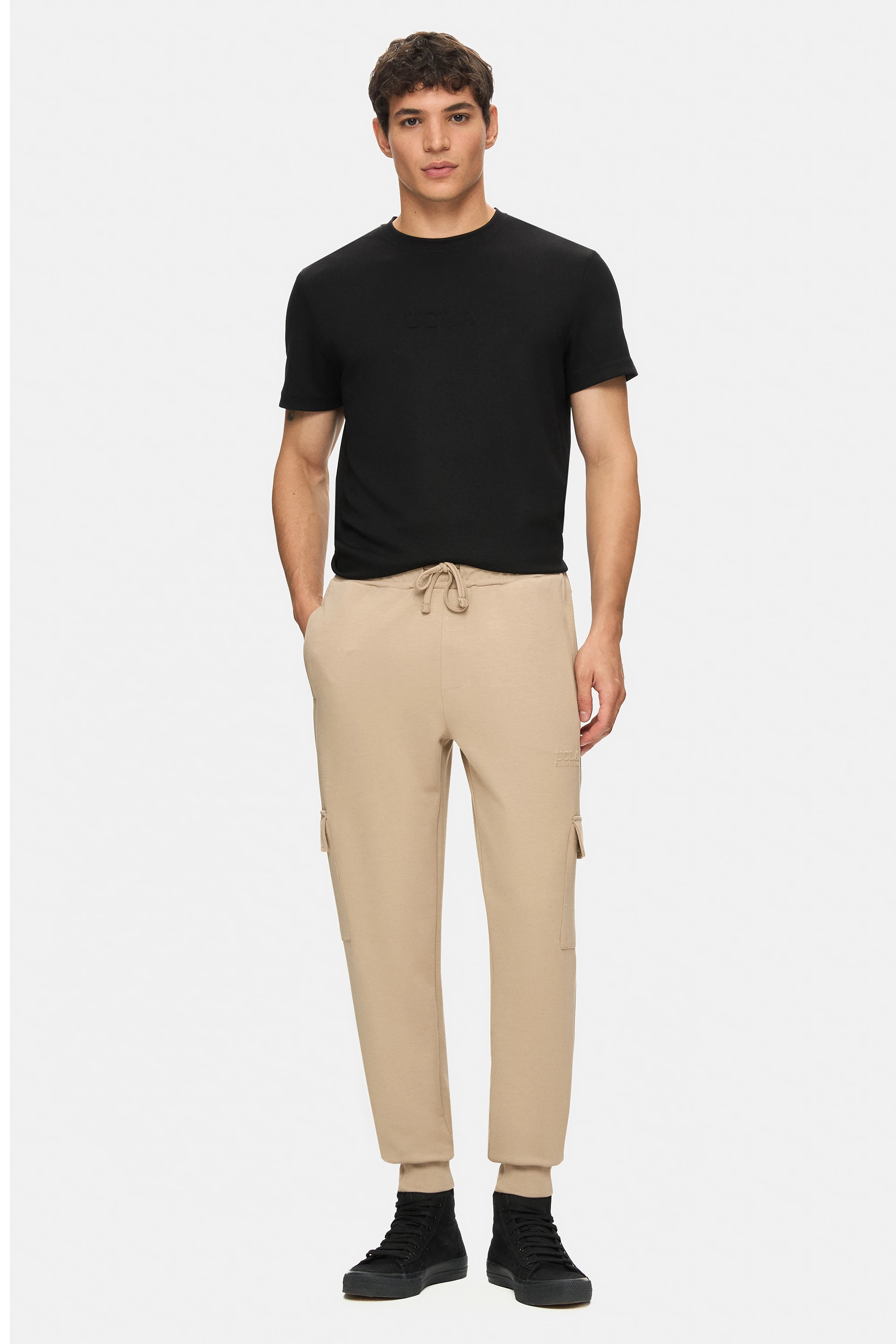 DALEY Koyu Bej Kargo Cepli Gofre Baskılı Modal Kumaş Standard Fit Erkek Eşofman Altı