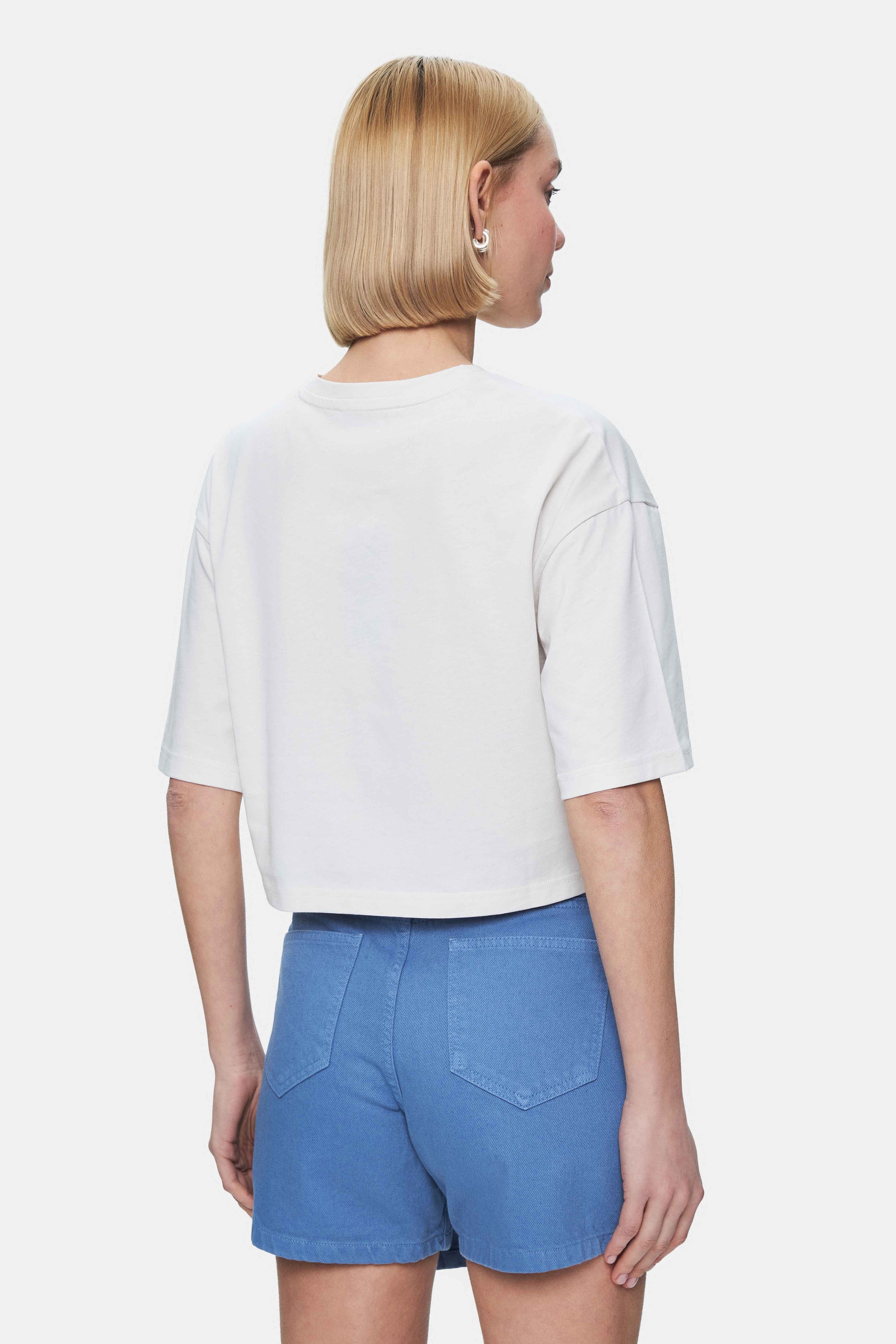 HELENA Bej Bisiklet Yaka Oversize Crop Nakışlı Oversize Kadın Tshirt