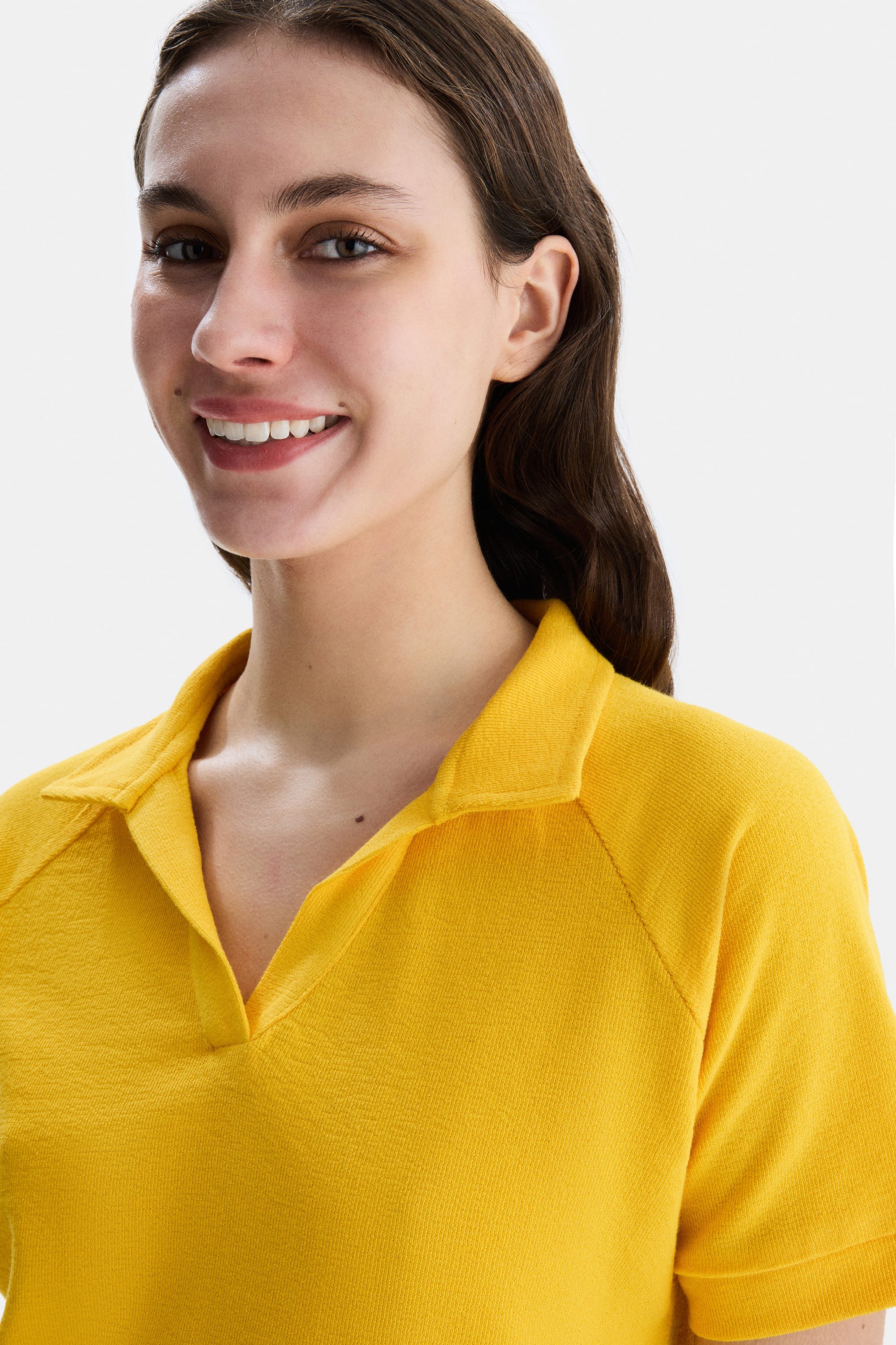 MELROSE Sarı Polo Yaka Nakışlı Standard Fit Kadın Tshirt