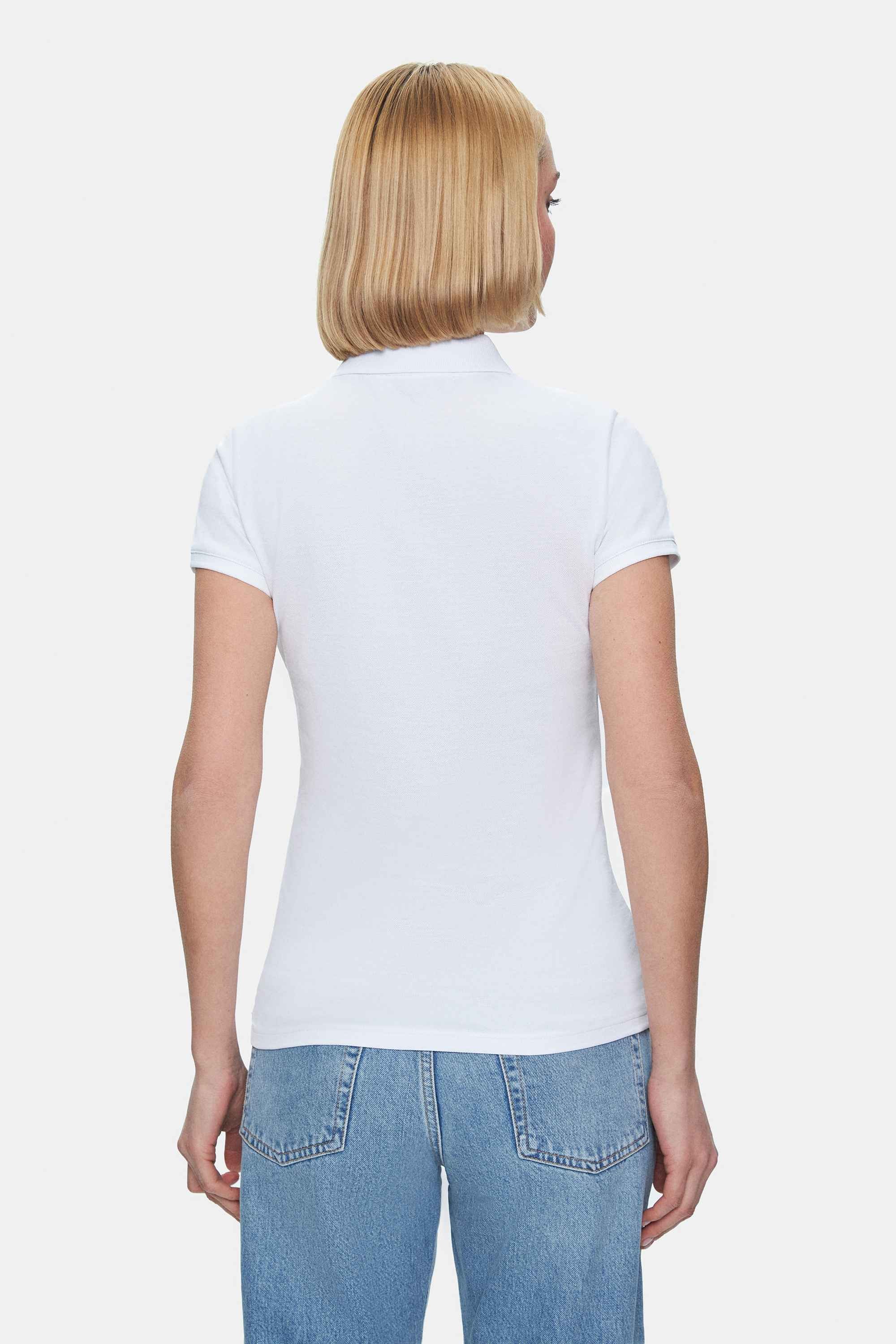 SHAVER Beyaz Polo Yaka Nakışlı Standard Fit Kadın Tshirt