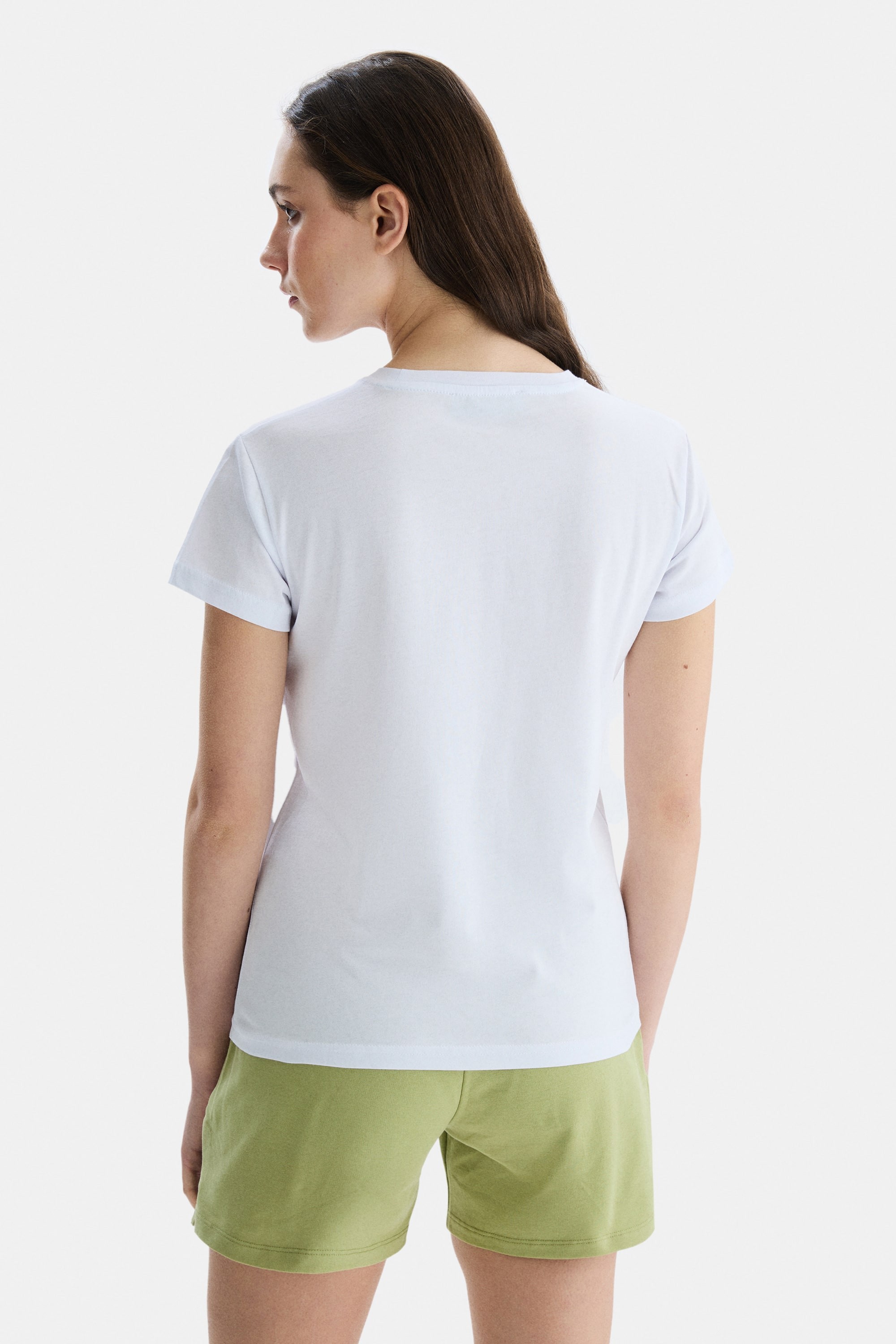 ALLISON Beyaz Bisiklet Yaka baskılı Standard Fit Kadın Tshirt