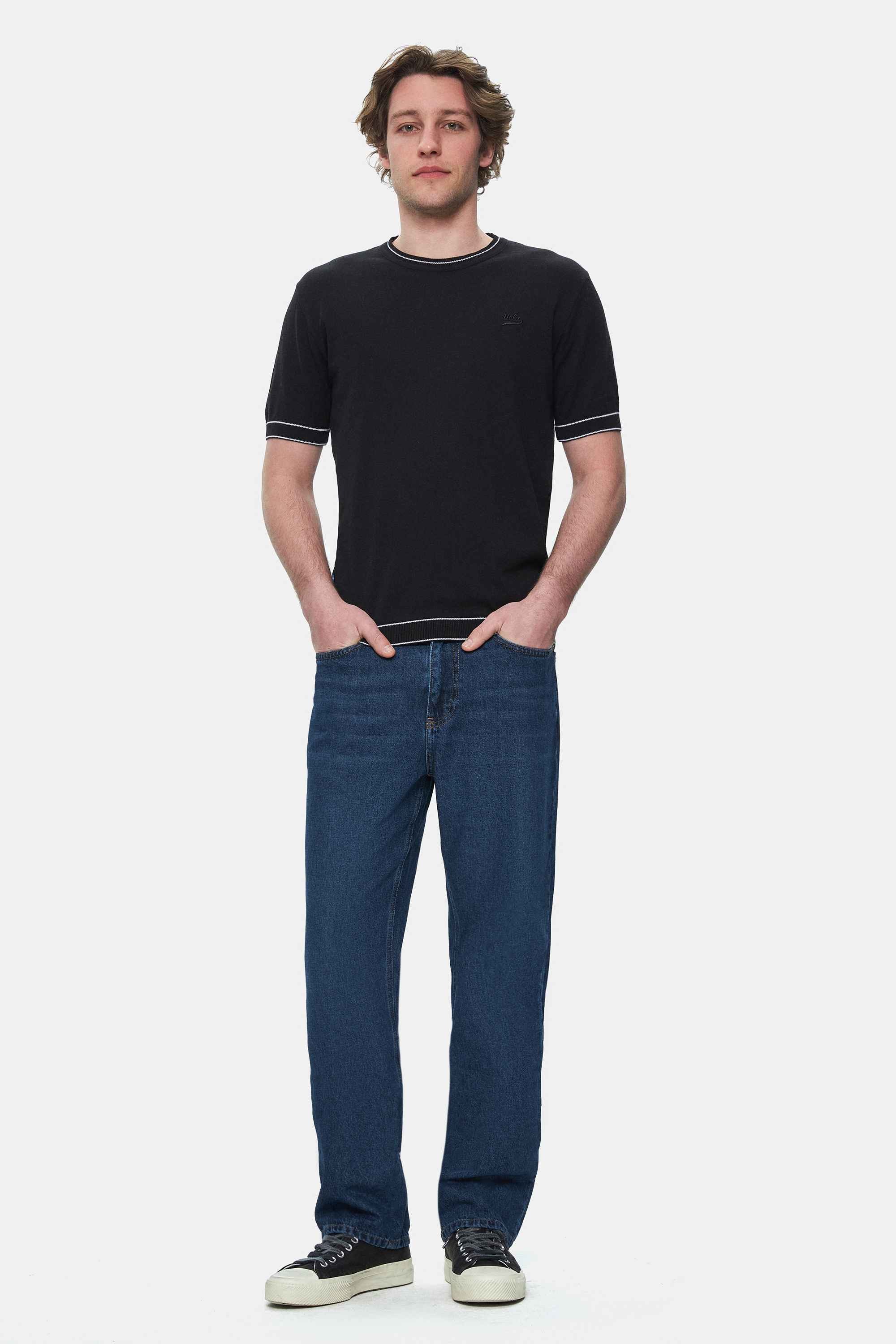 FARED Siyah Bisiklet Yaka Triko Nakışlı Standard Fit Erkek Tshirt