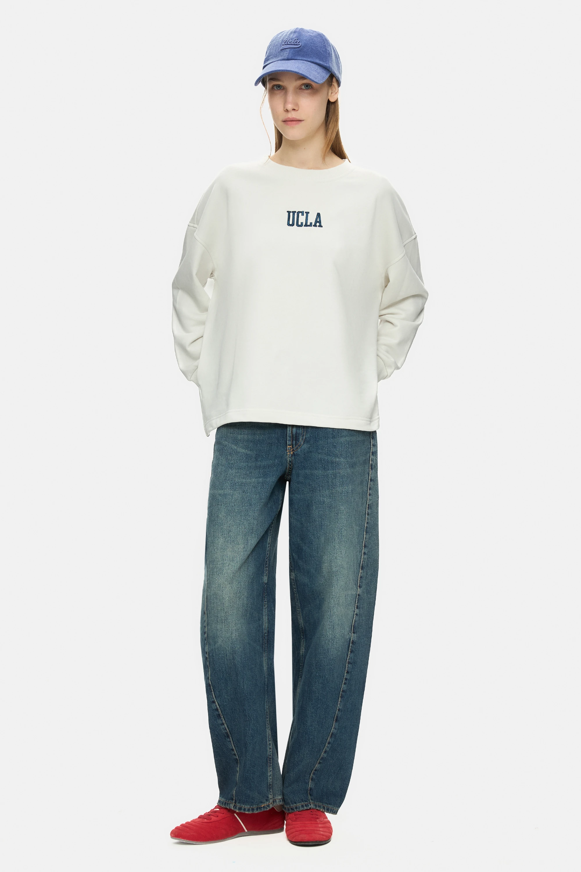 OLVERA Kemik Rengi Bisiklet Yaka Nakışlı Loose Fit Kadın Sweatshirt