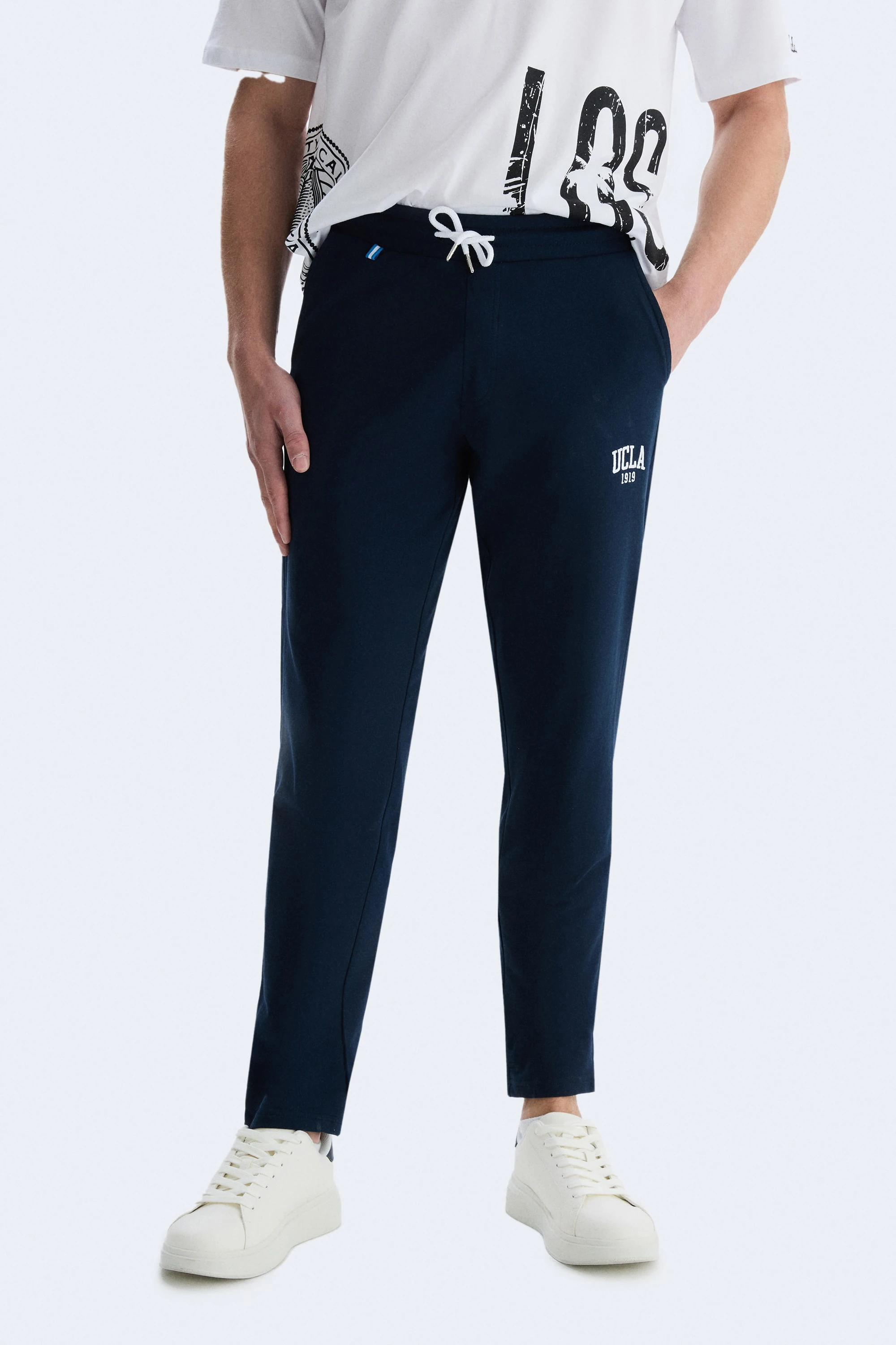 CONNOR Lacivert Nakışlı Standard Fit Erkek Eşofman Altı