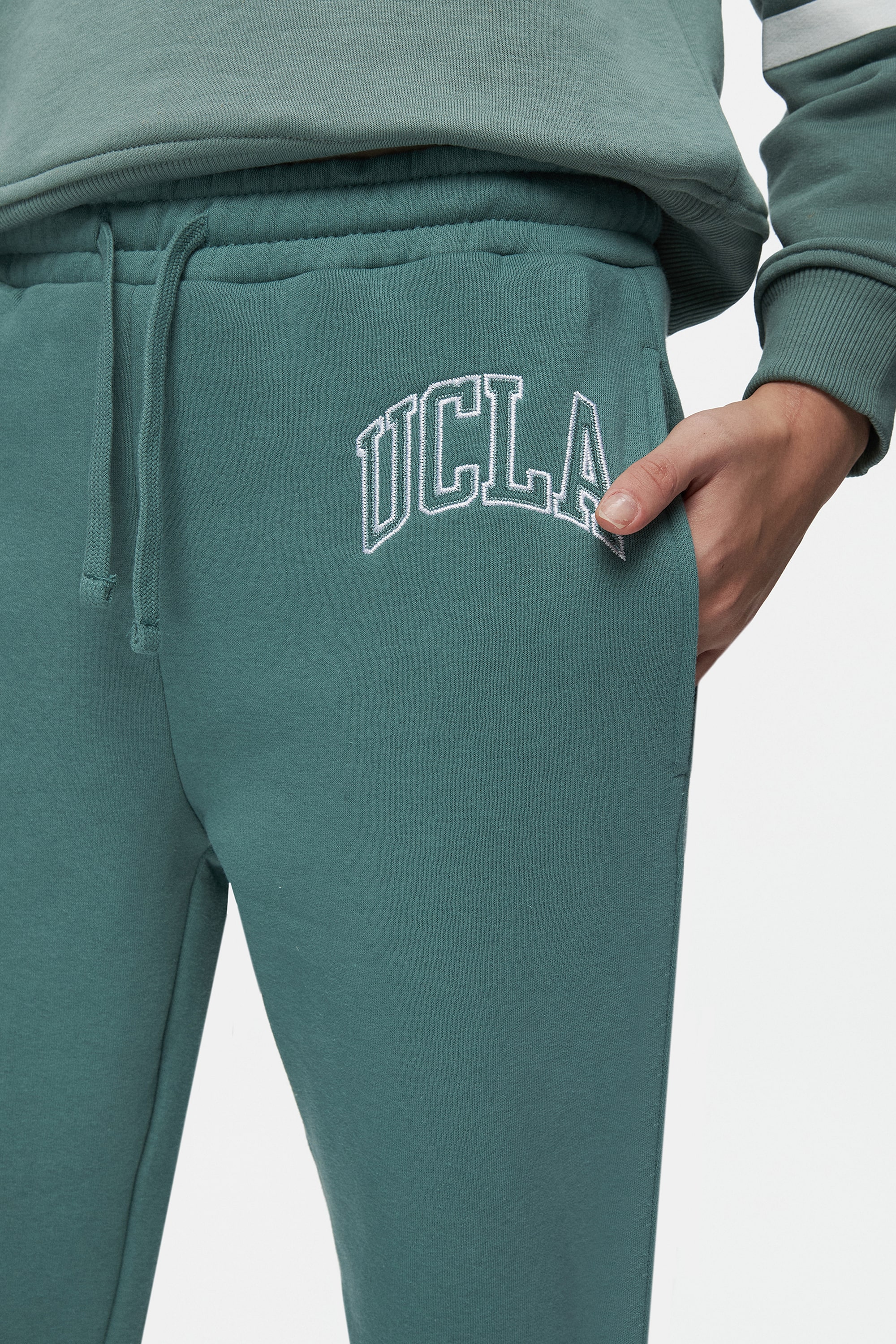 JULES Yeşil Rahat Paça Nakışlı Şardonlu Standard Fit Kadın Eşofman Altı