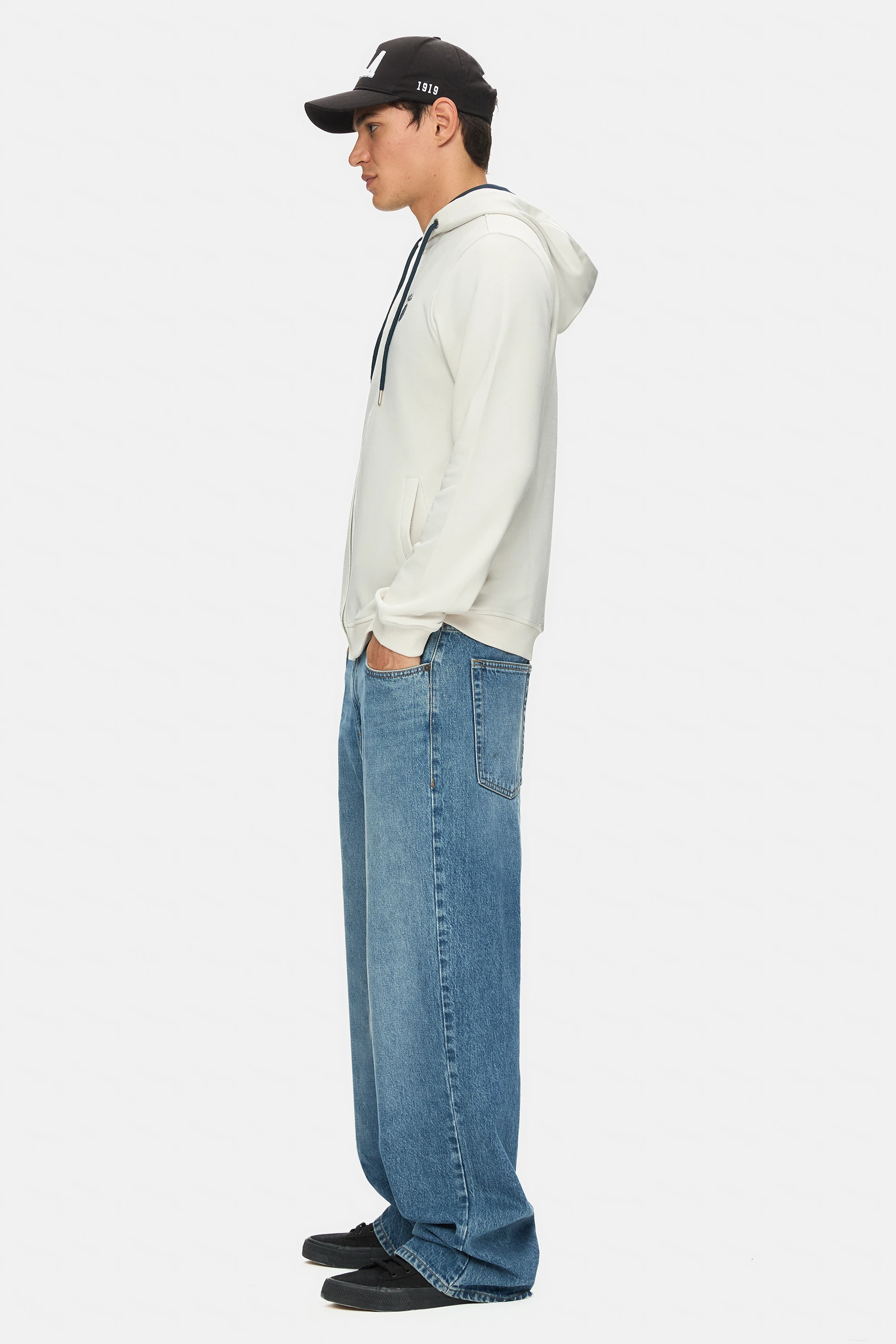 HILGARD Kemik Rengi Kapüşonlu Ve Fermuarlı Baskılı Standard Fit Erkek Sweatshirt