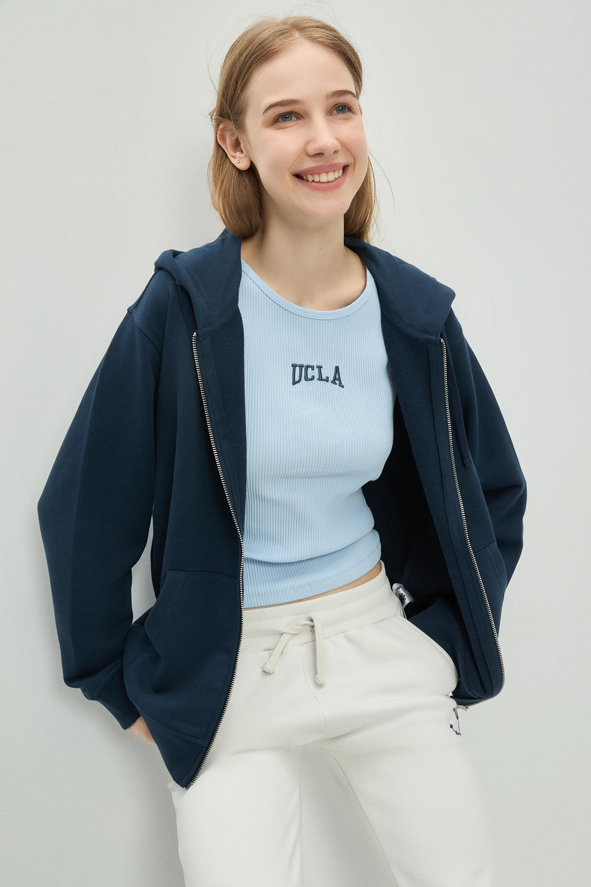 VIVIANA Lacivert Kapüşonlu Nakışlı Fermuarlı Standard Fit Kadın Sweatshirt