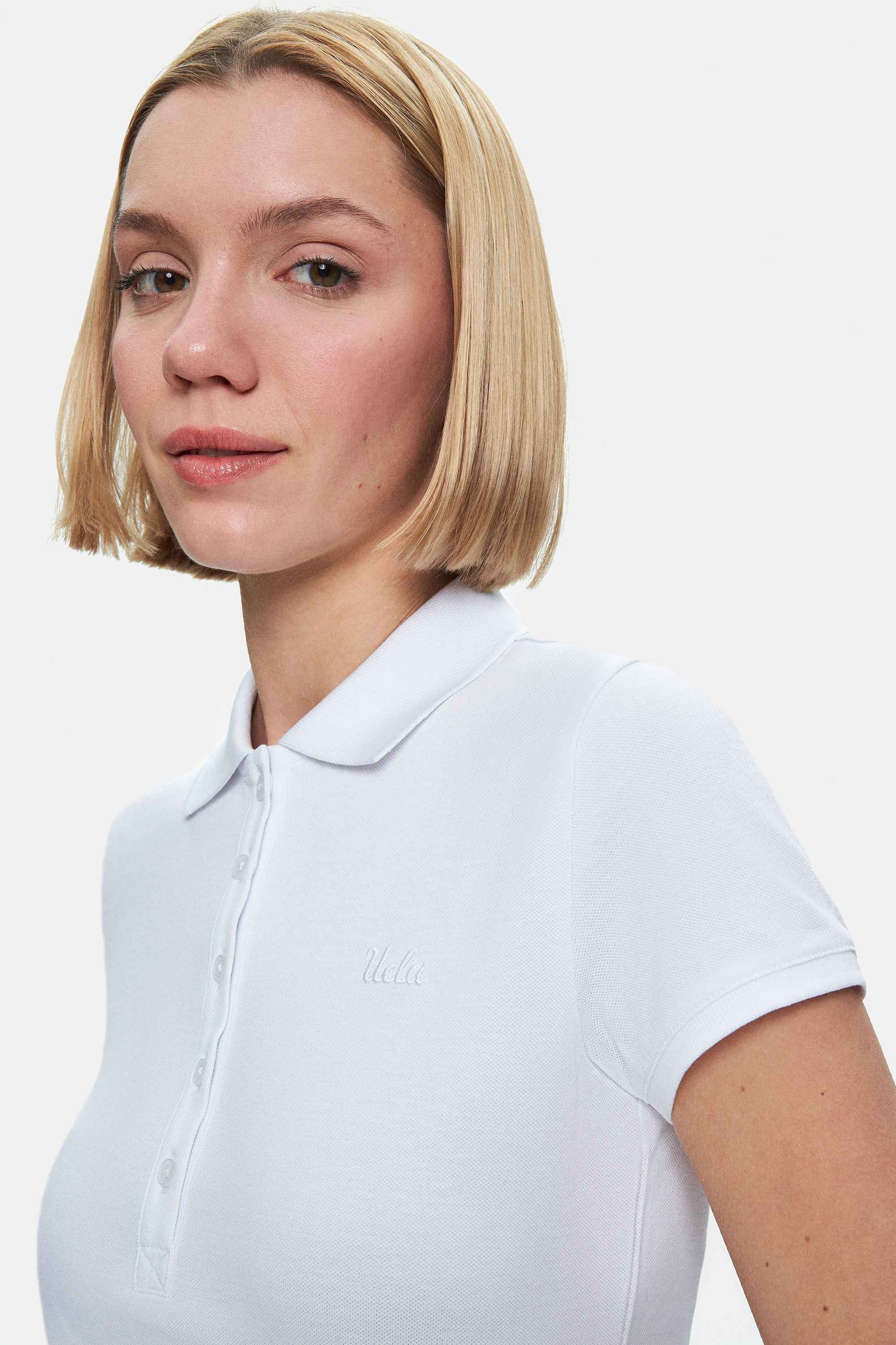 SHAVER Beyaz Polo Yaka Nakışlı Standard Fit Kadın Tshirt