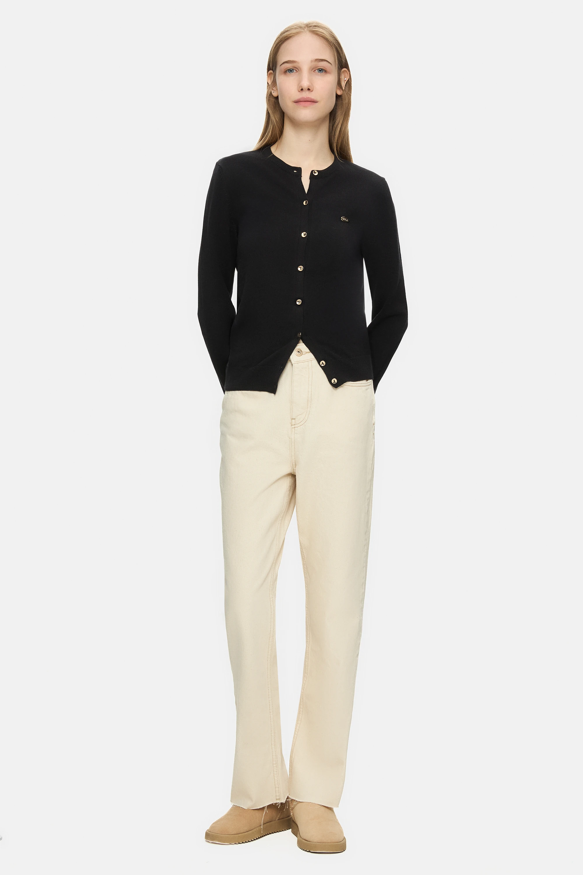 NOVA Siyah Bisiklet Yaka Metal Logololu Standard Fit Kadın Hırka