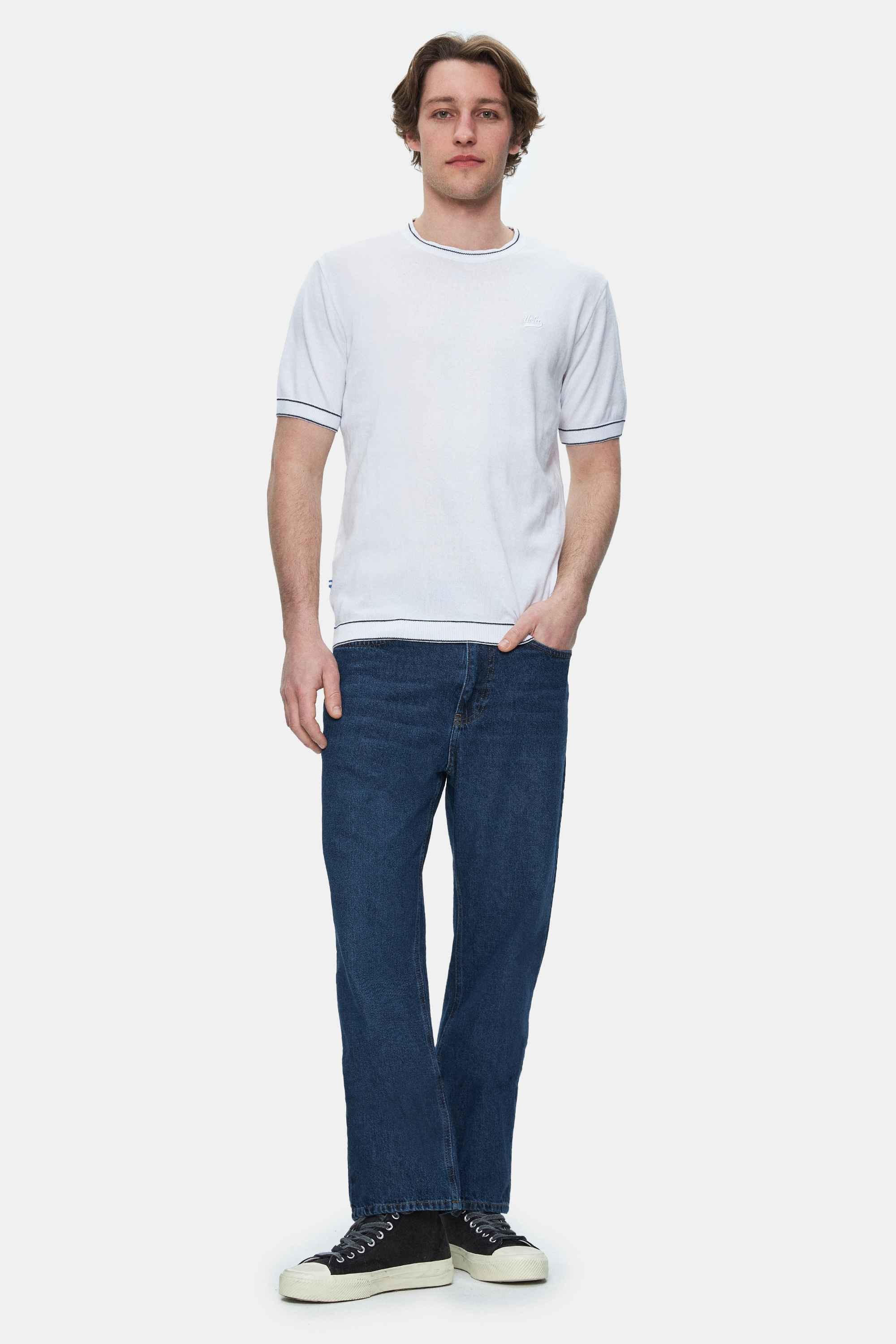 FARED Beyaz Bisiklet Yaka Triko Nakışlı Standard Fit Erkek Tshirt