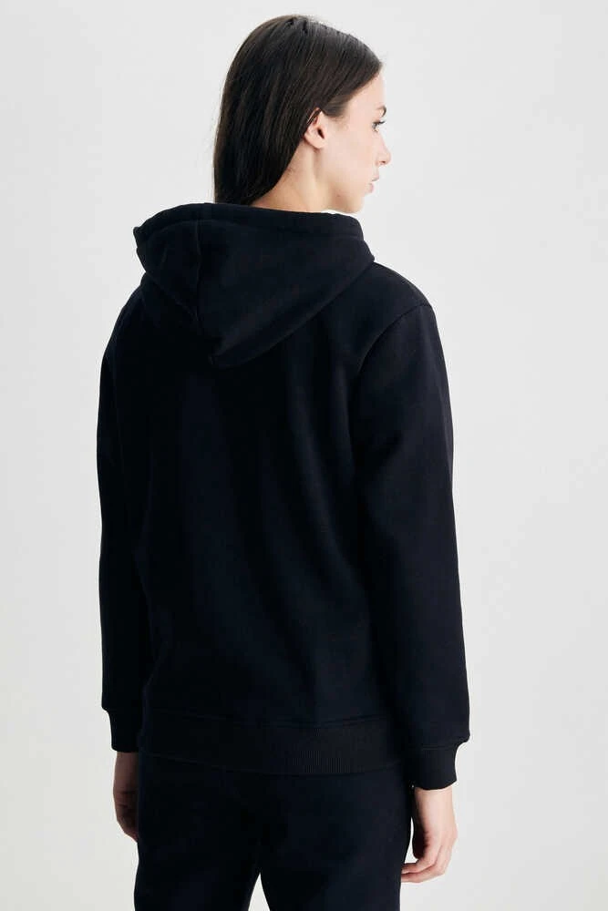 RILEY Siyah Kapüşonlu Şardonlu Nakışlı Standard Fit Kadın Sweatshirt