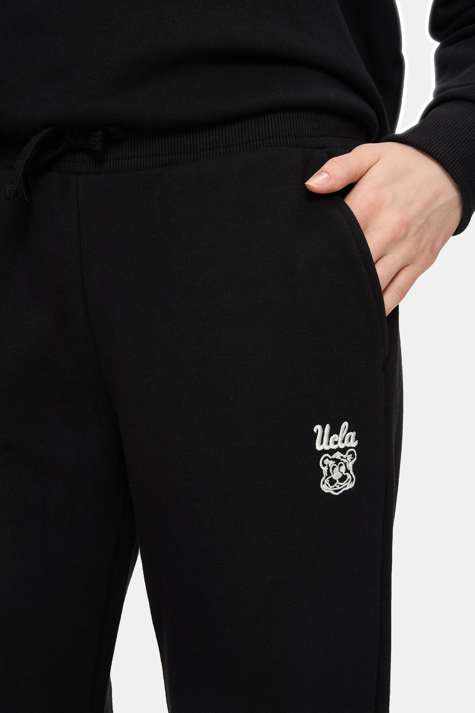 MARAIS Siyah Daralan Kesim Paçası Lastikli Şardonlu Nakışlı Standard Fit Kadın Eşofman Altı