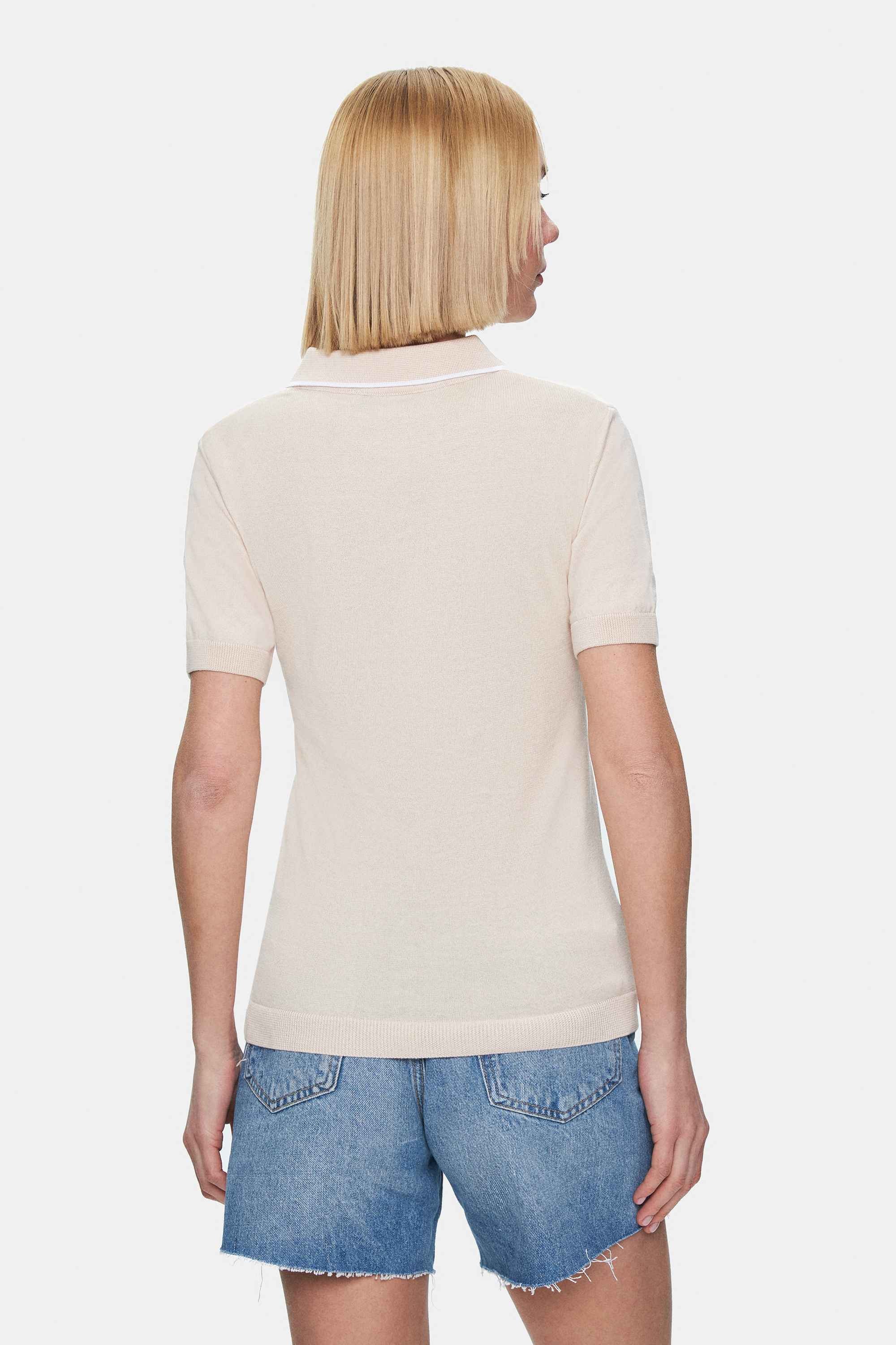 SASHA Kemik Rengi Polo Yaka Triko Nakışlı Standard Fit Kadın Tshirt