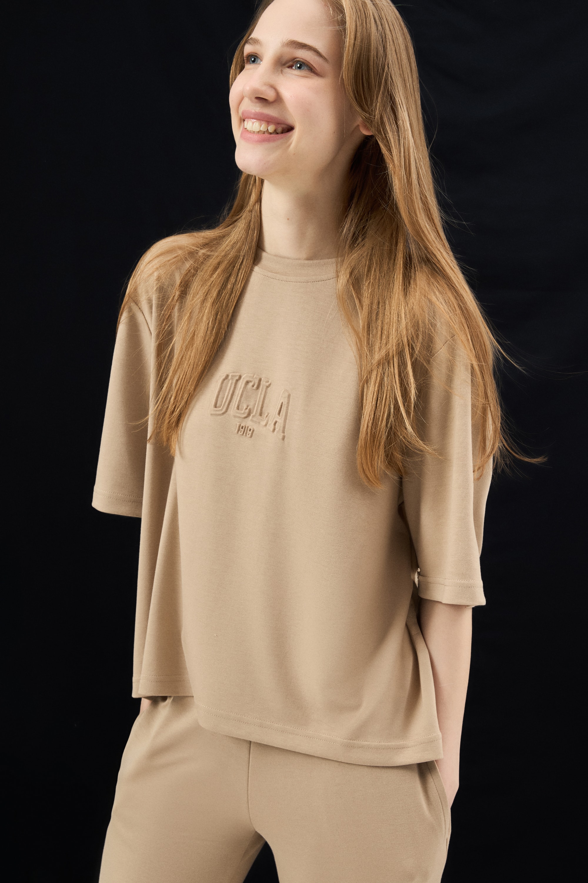 JAYLA Koyu Bej Bisiklet Yaka Gofre Baskı Loose Fit Kadın Tshirt