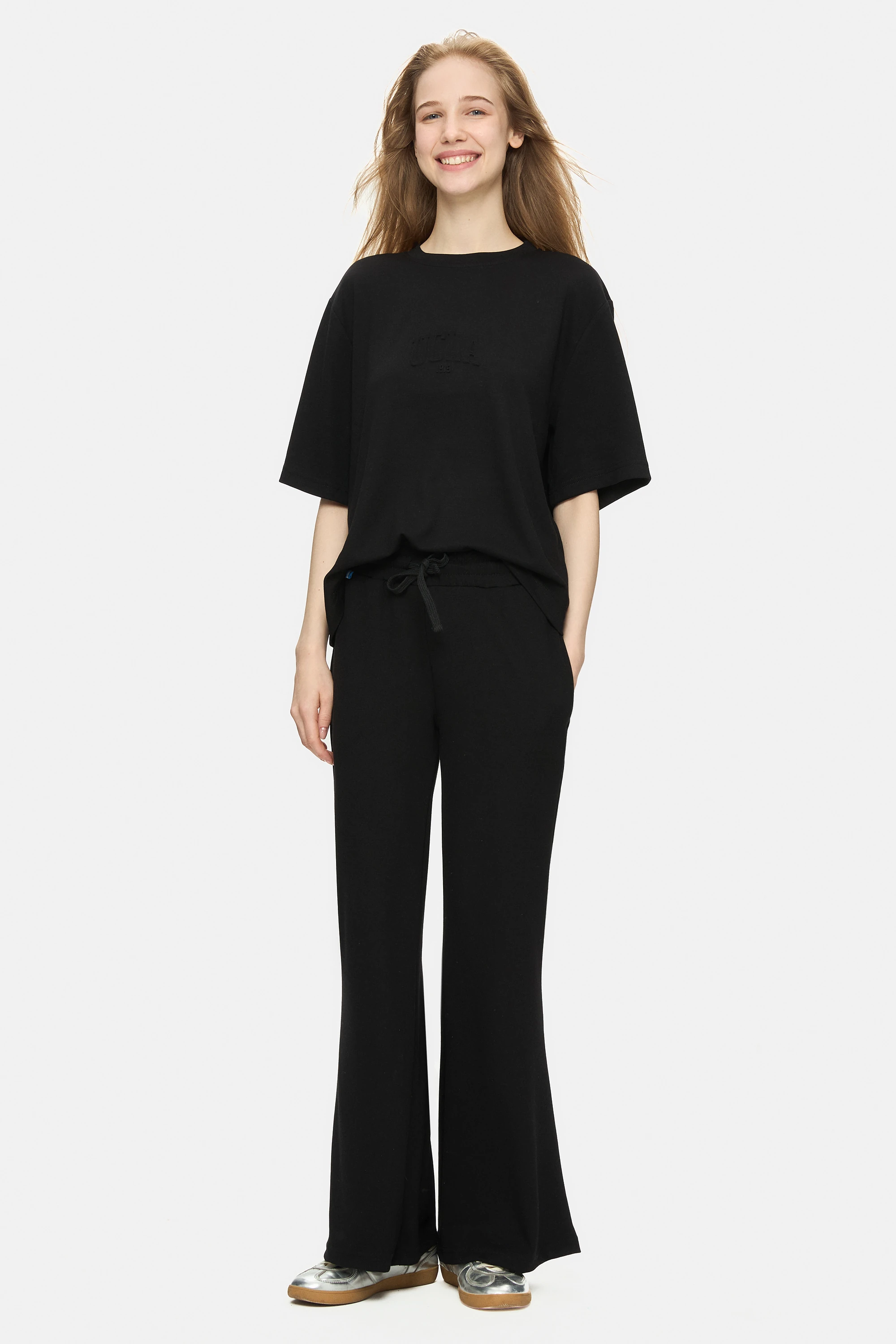 URANIA Siyah İspanyol Paça Gofre Baskılı Modal Kumaş Loose Fit Kadın Eşofman Altı