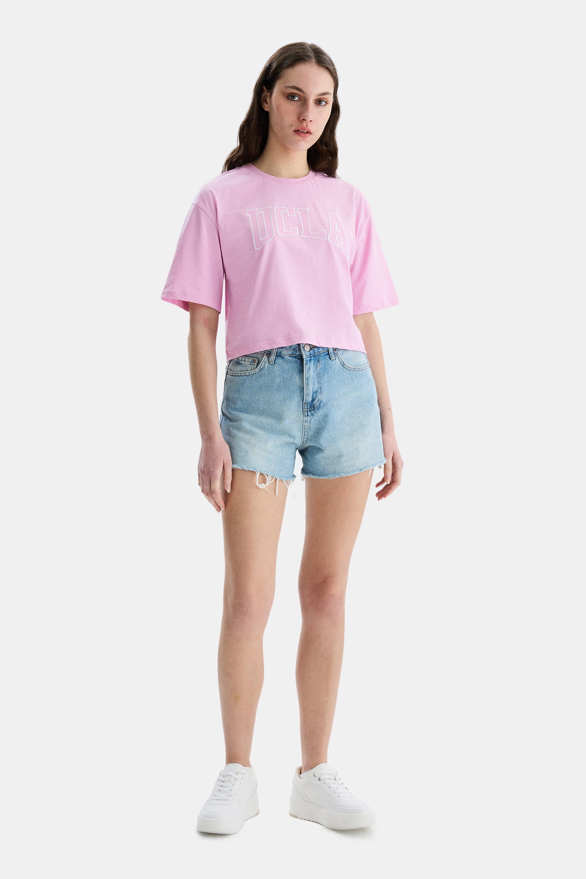 HELENA Pembe Bisiklet Yaka Oversize Crop Nakışlı Oversize Kadın Tshirt