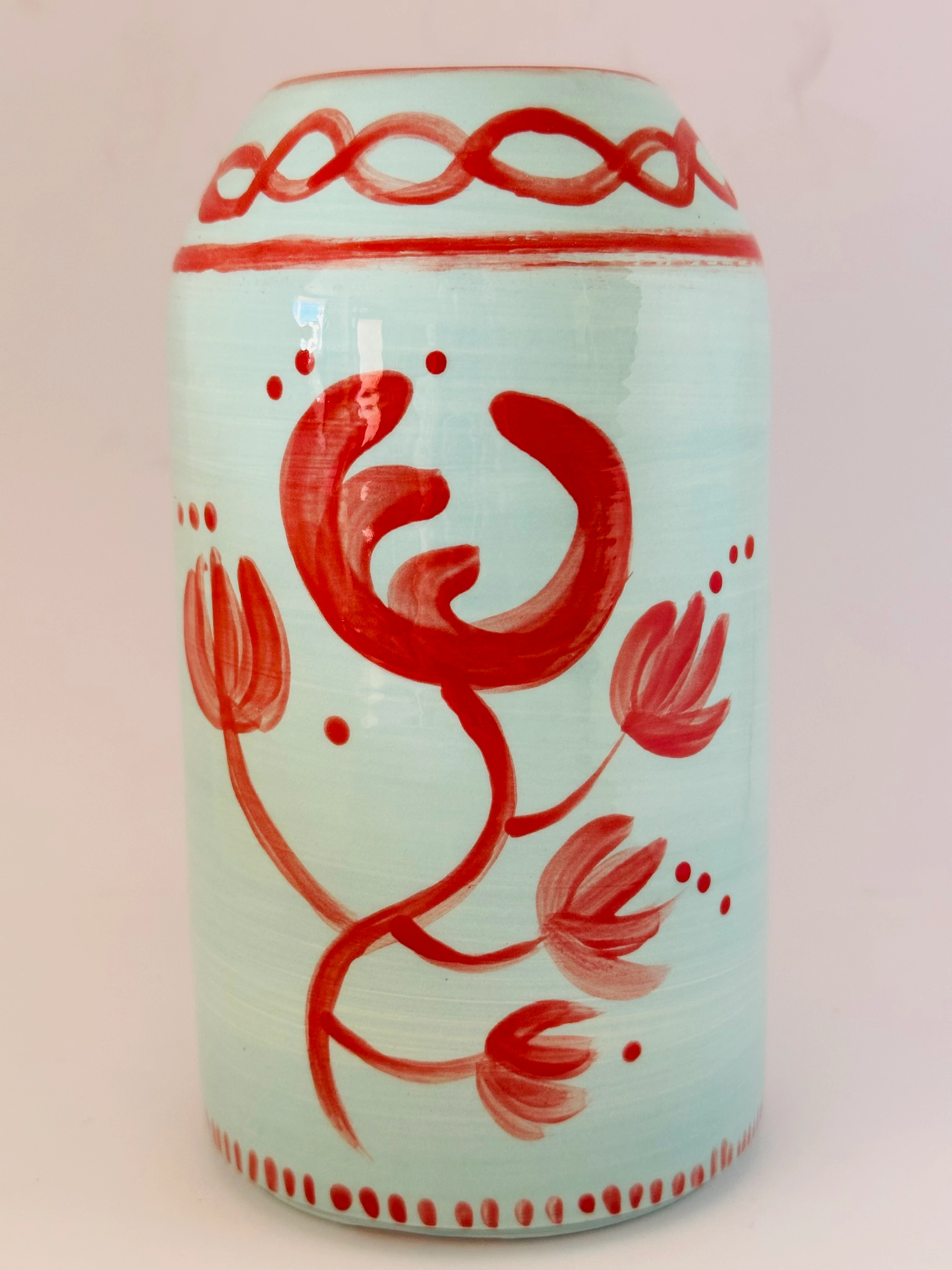 Kırmızı Dekorlu Vazo