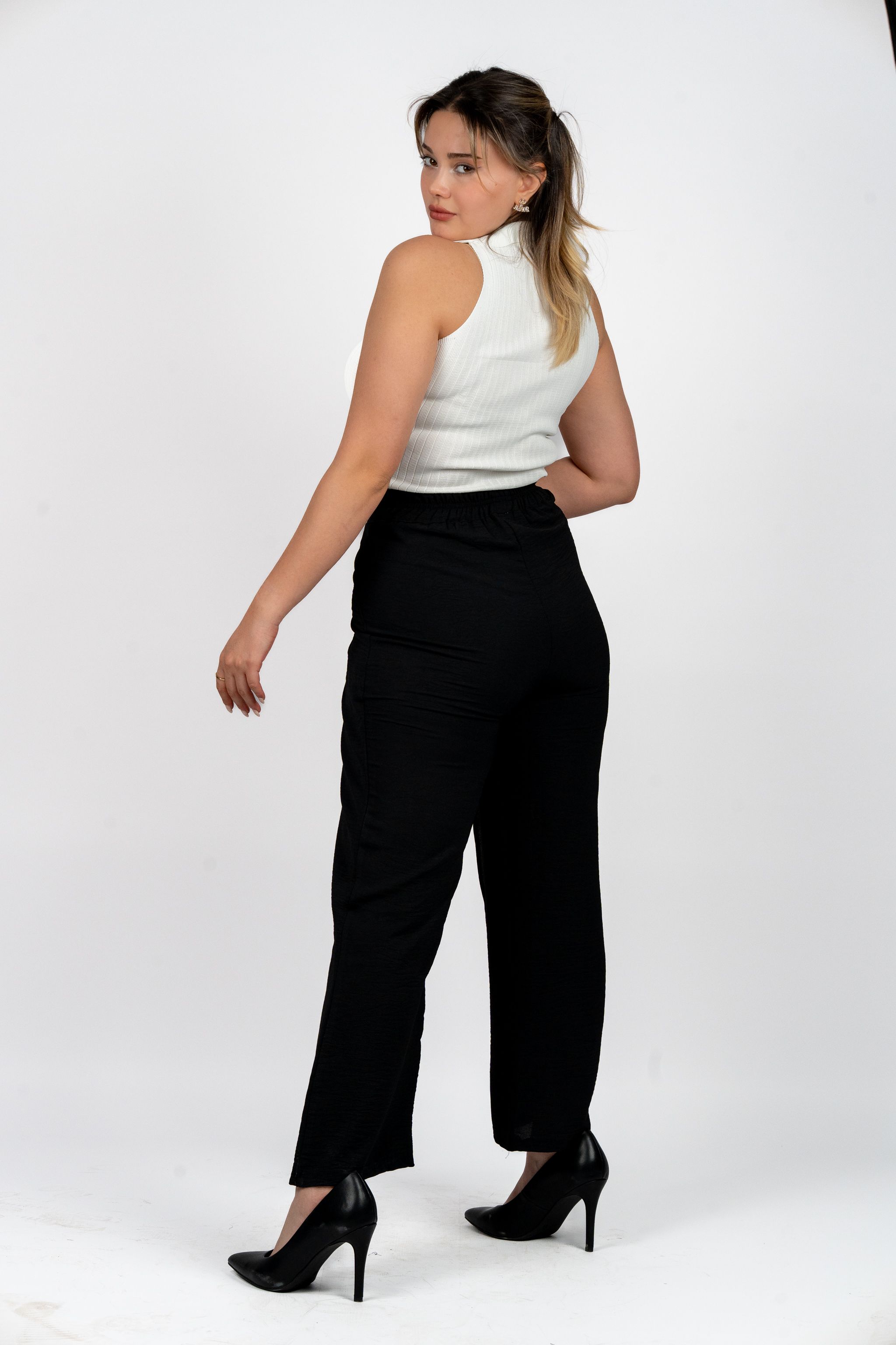 Detaylı Geniş Paça Pantolon