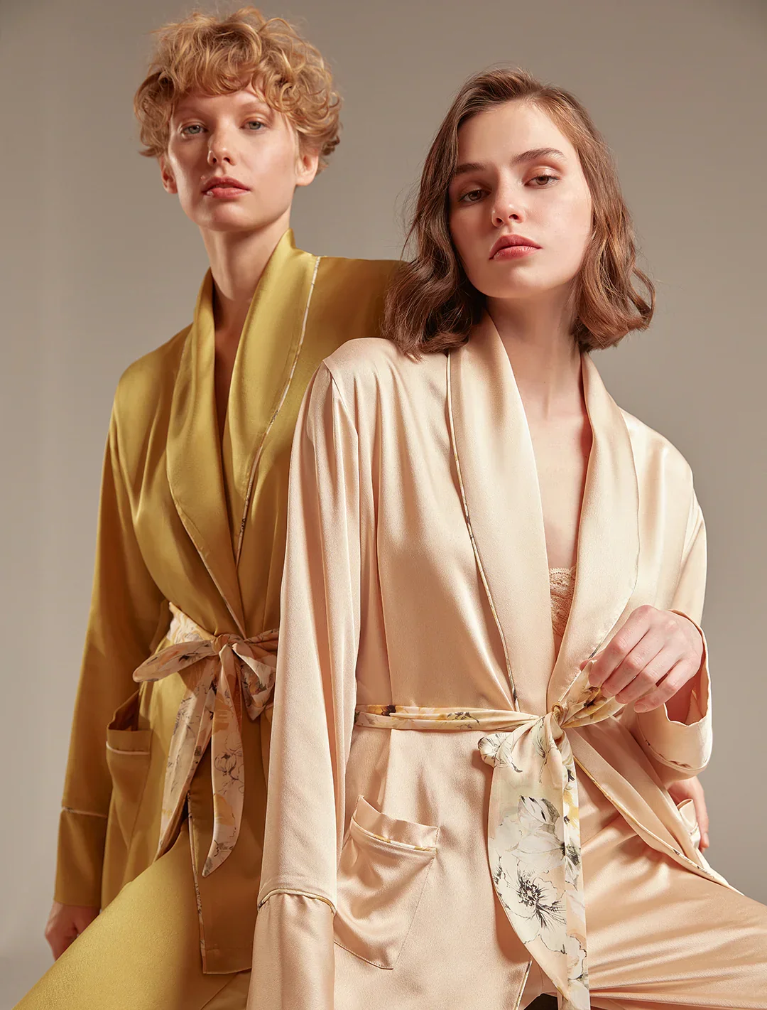 Saten Uzun Kollu Sabahlık ve Braletli Üçlü Pijama Takımı 1337