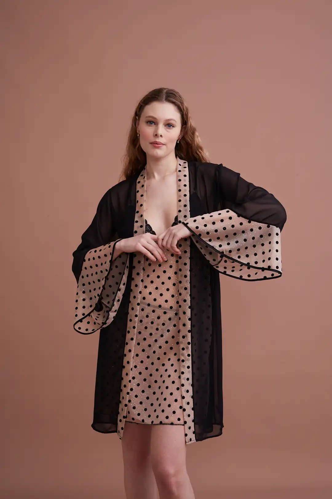 Puantiyeli Sabahlık ve Gecelik Takımı 163