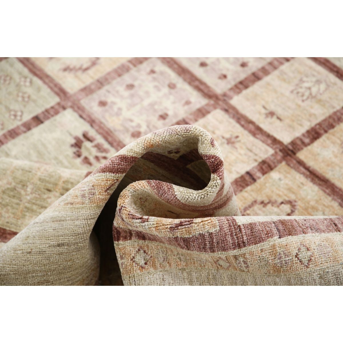 Bakhtiari 6x7 Handmade Double Knotted Washable Wool Rug - Soft Hues