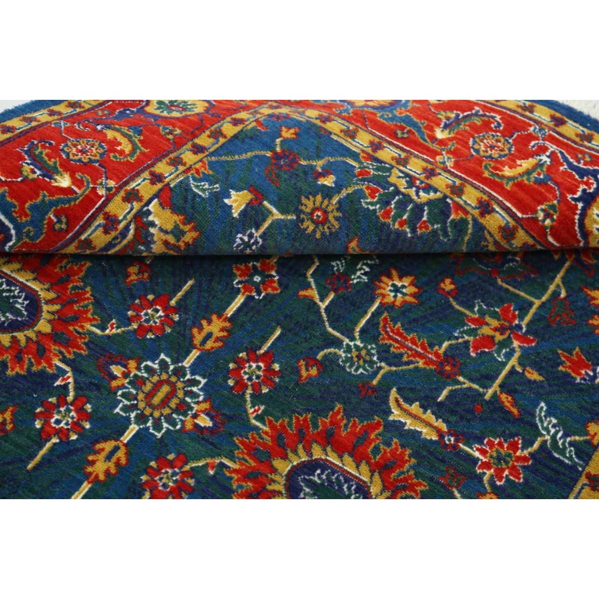 Gulshan-3'11" 4x6 Machine-Made Washable Wool Rug - Colorful