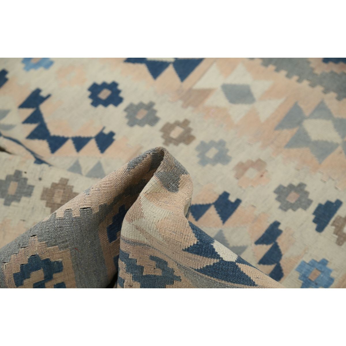 Kafkaas 5x7 Hand Woven Washable Wool Rug - Soft Hues