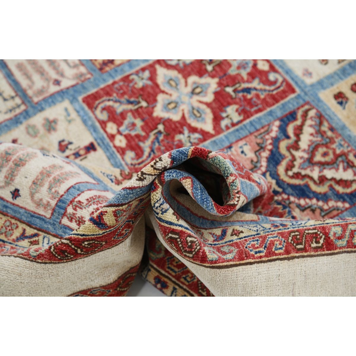Bakhtiari 6x8 Handmade Double Knotted Washable Wool Rug - Colorful