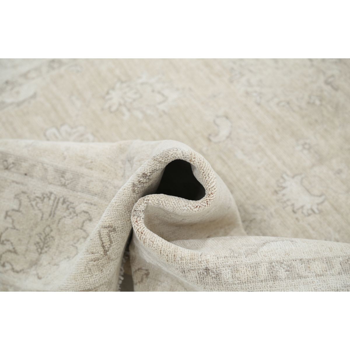 Serenity 5x7 Handmade Double Knotted Washable Wool Rug - Soft Hues