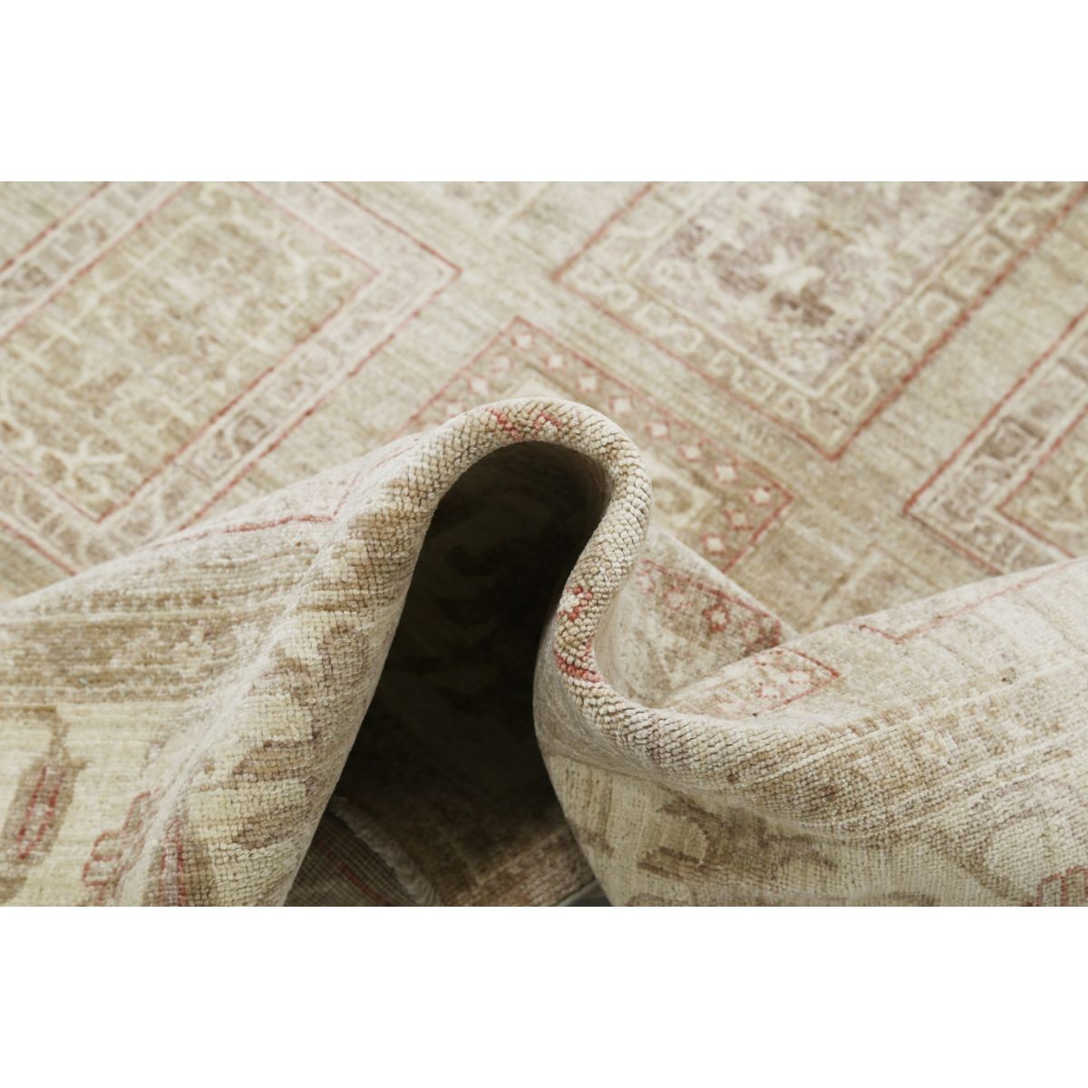 Bakhtiari 6x8 Handmade Double Knotted Washable Wool Rug - Soft Hues