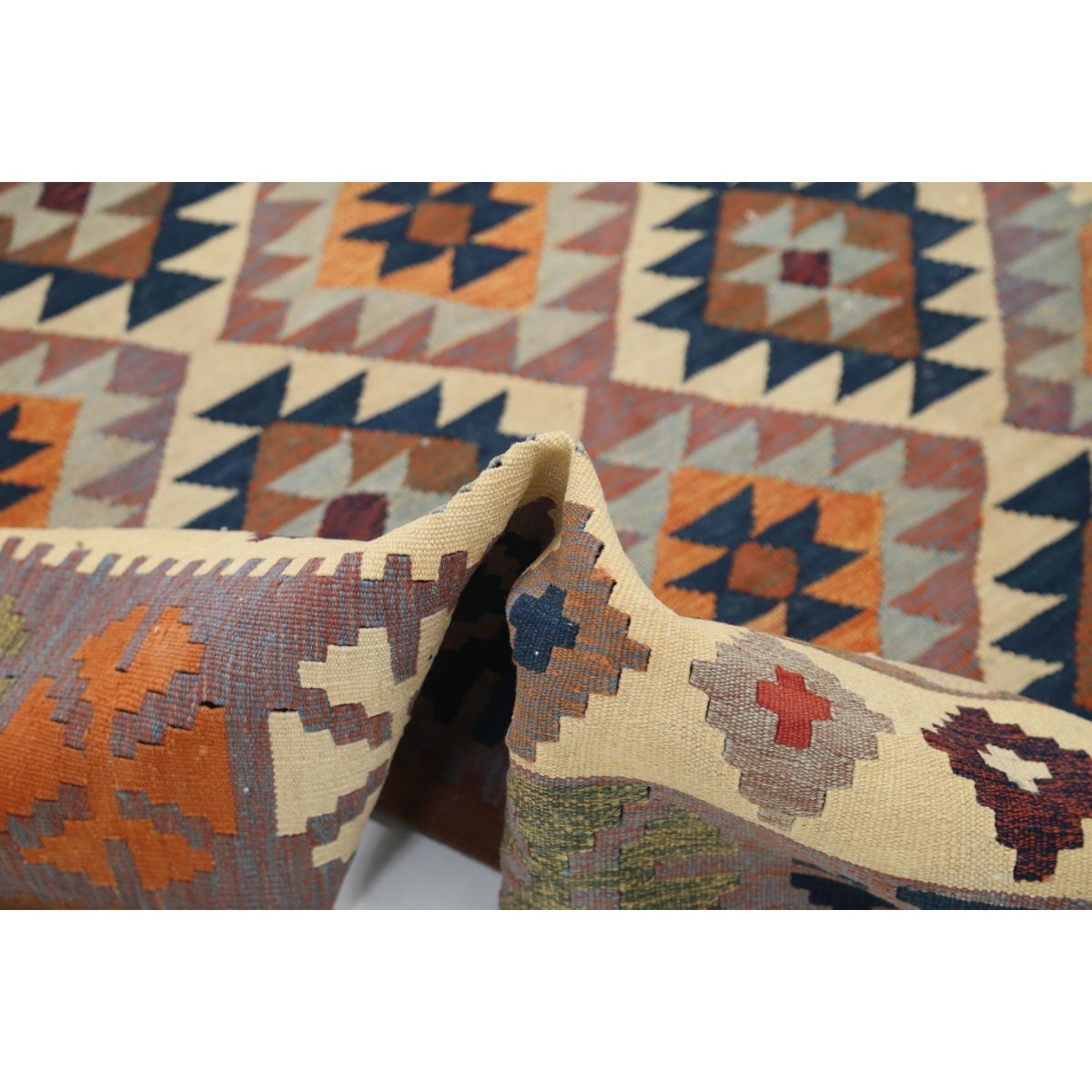 Kafkaas 5x7 Hand Woven Washable Wool Rug - Colorful