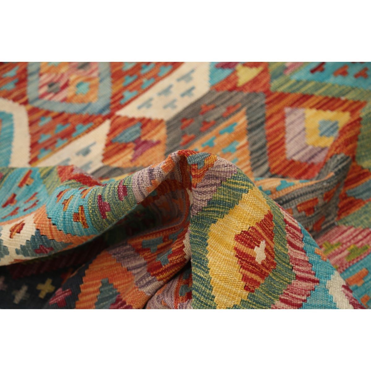 Maimana 6x8 Hand Woven Washable Wool Rug - Colorful