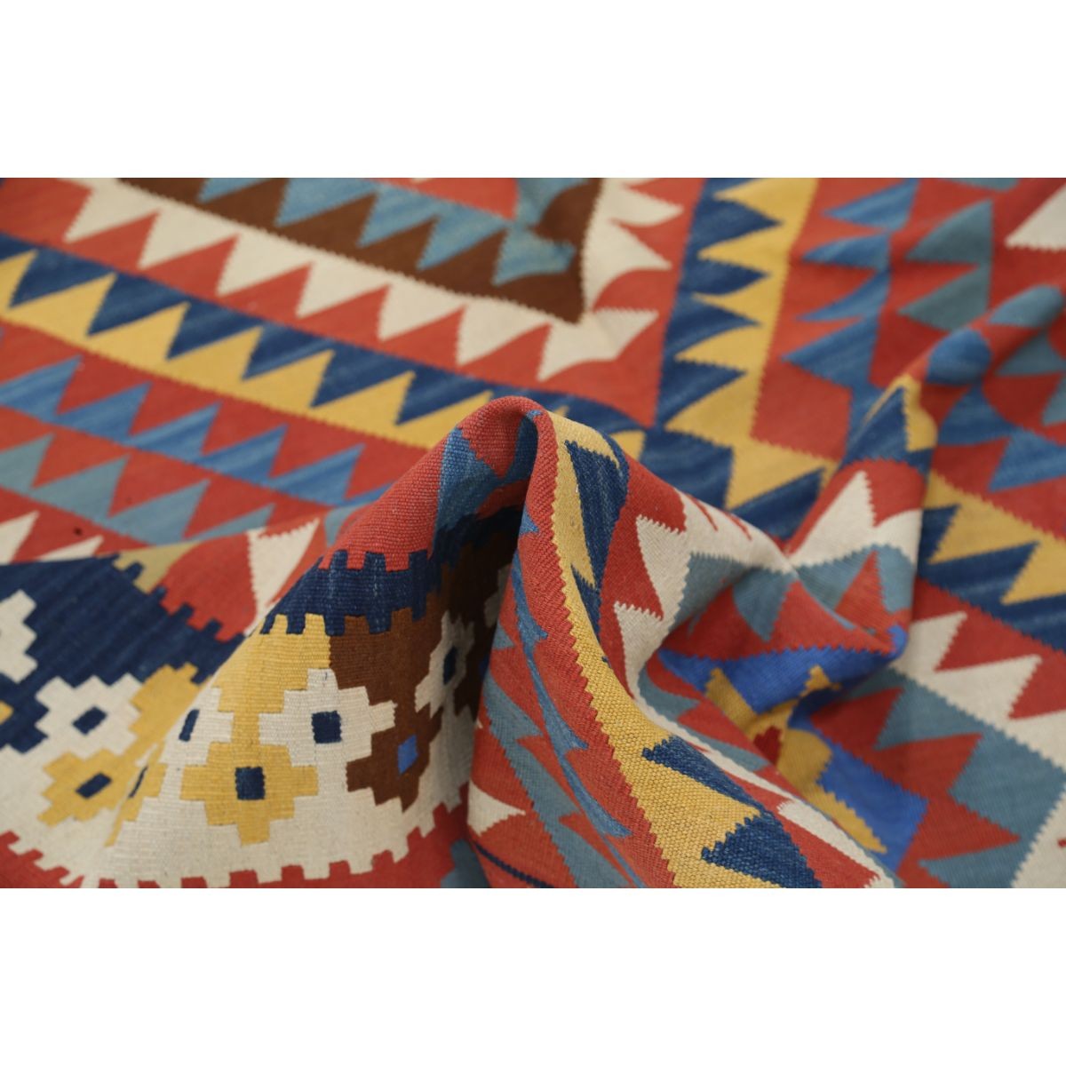 Kafkaas 5x7 Hand Woven Washable Wool Rug - Colorful