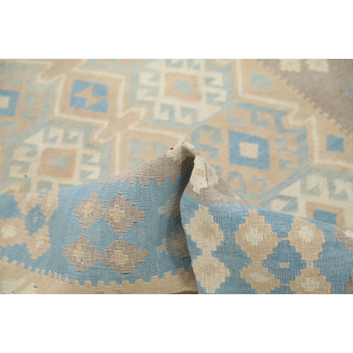 Kafkaas 5x7 Hand Woven Washable Wool Rug - Soft Hues