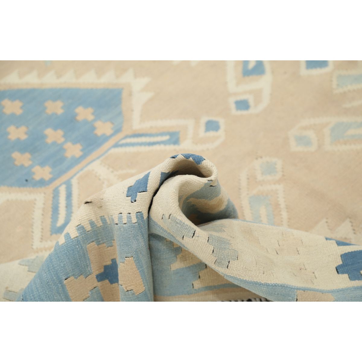 Kafkaas 7x10 Hand Woven Washable Wool Rug - Soft Hues