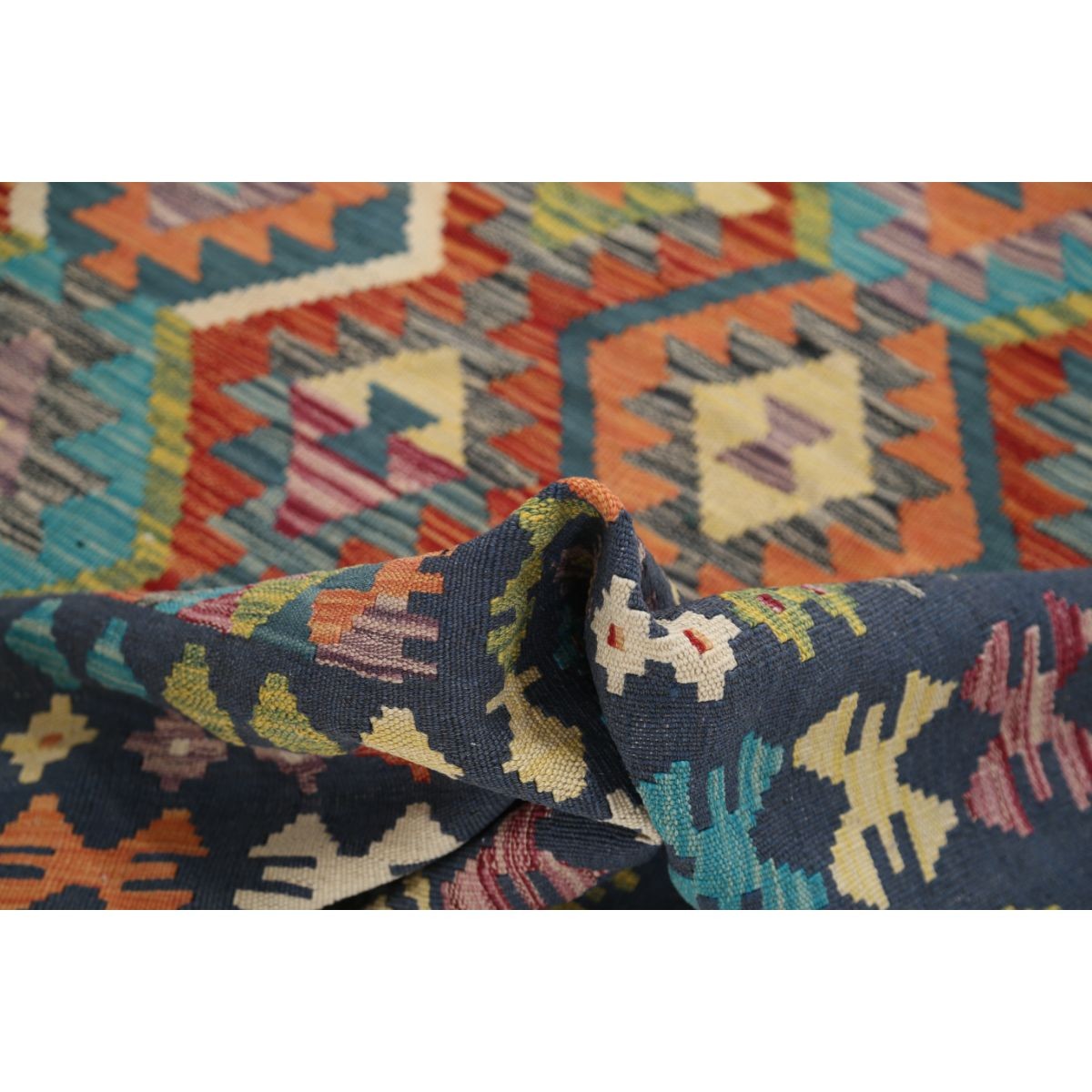 Maimana 8x11 Hand Woven Washable Wool Rug - Colorful