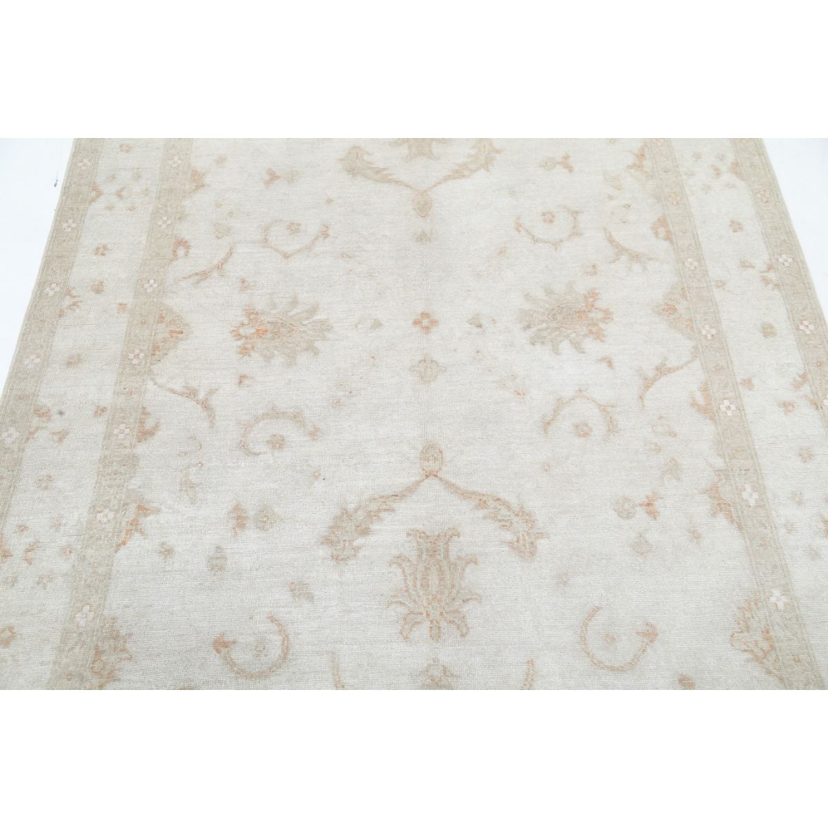 Serenity 5x7 Handmade Double Knotted Washable Wool Rug - Soft Hues