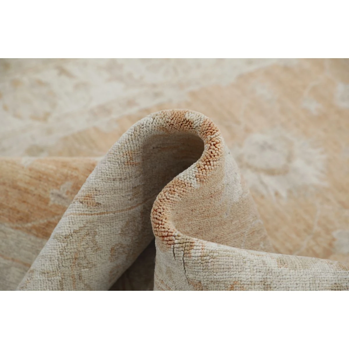 Serenity 5x6 Handmade Double Knotted Washable Wool Rug - Soft Hues