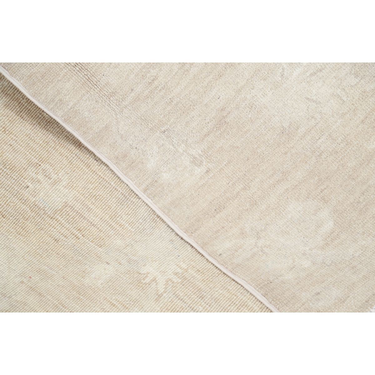 Artemix 6x8 Handmade Double Knotted Washable Wool Rug - Soft Hues