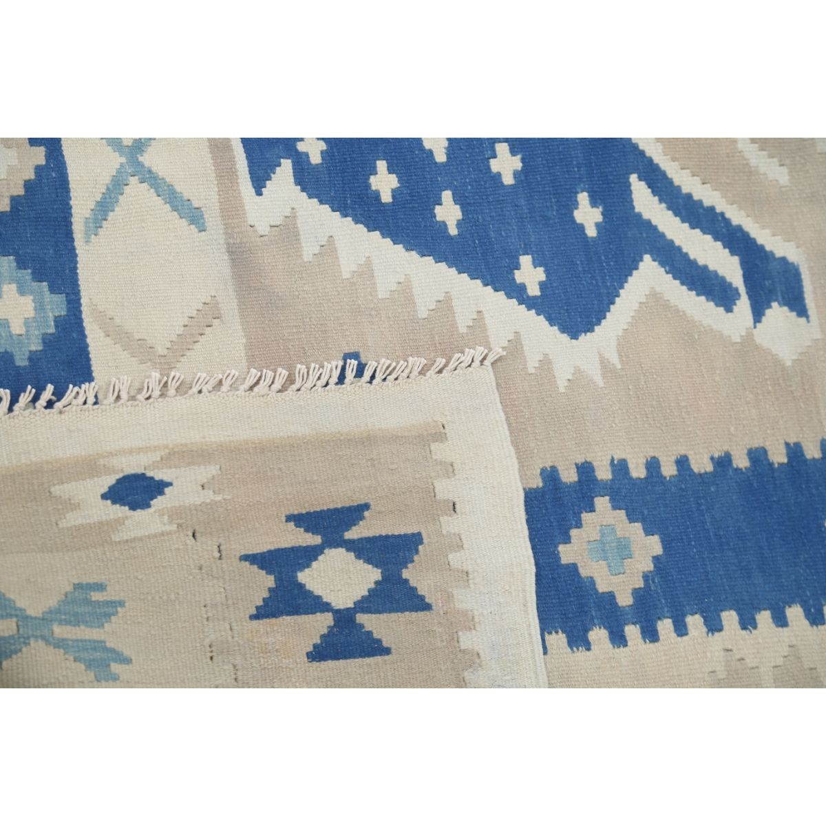Kafkaas 5x7 Hand Woven Washable Wool Rug - Soft Hues