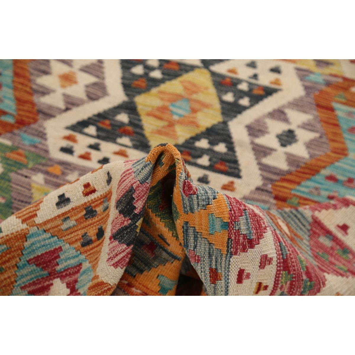 Maimana 5x7 Hand Woven Washable Wool Rug - Colorful