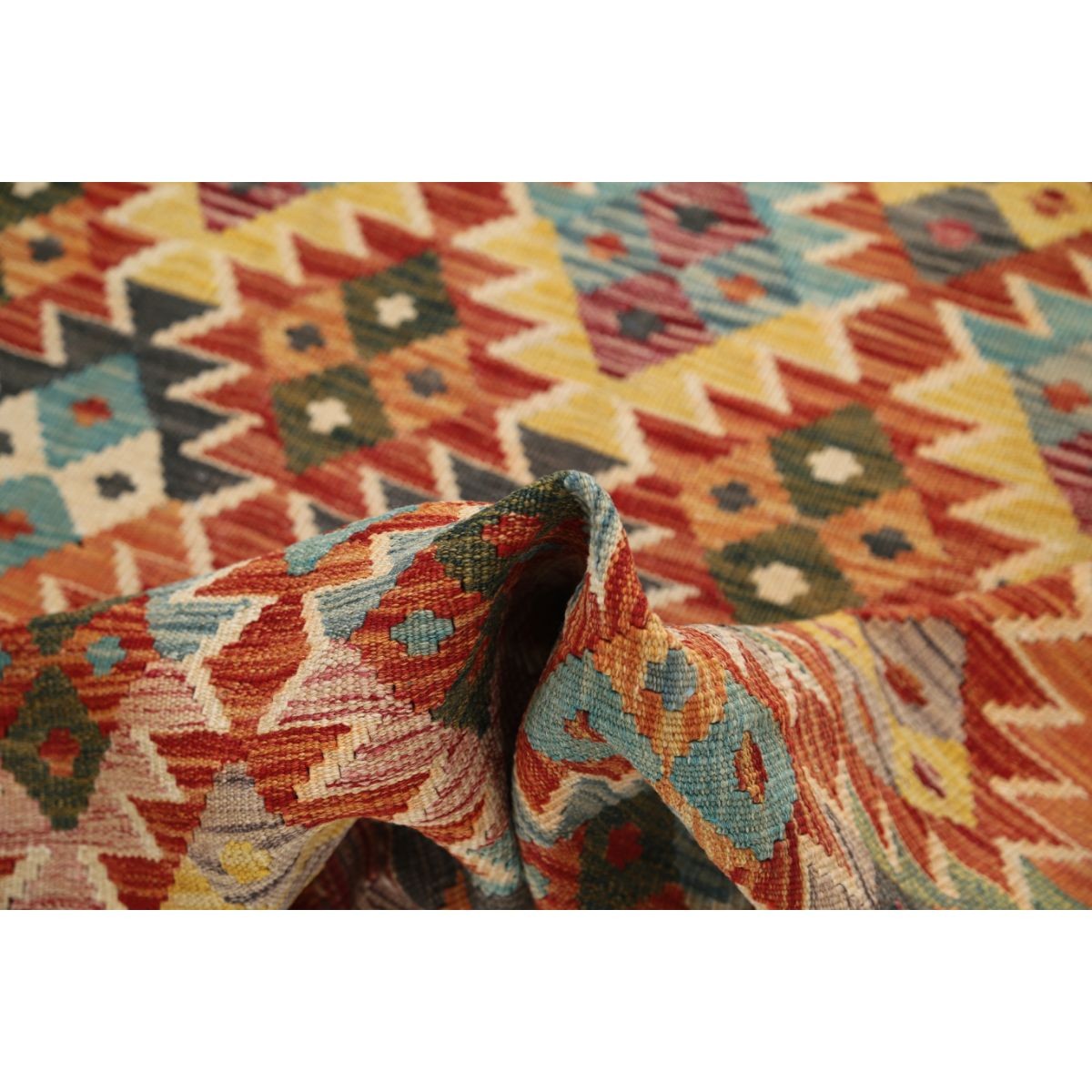 Maimana 6x8 Hand Woven Washable Wool Rug - Colorful