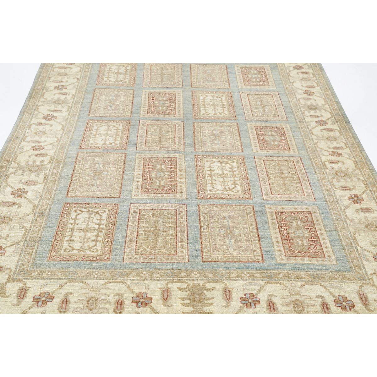 Bakhtiari 6x8 Handmade Double Knotted Washable Wool Rug - Soft Hues