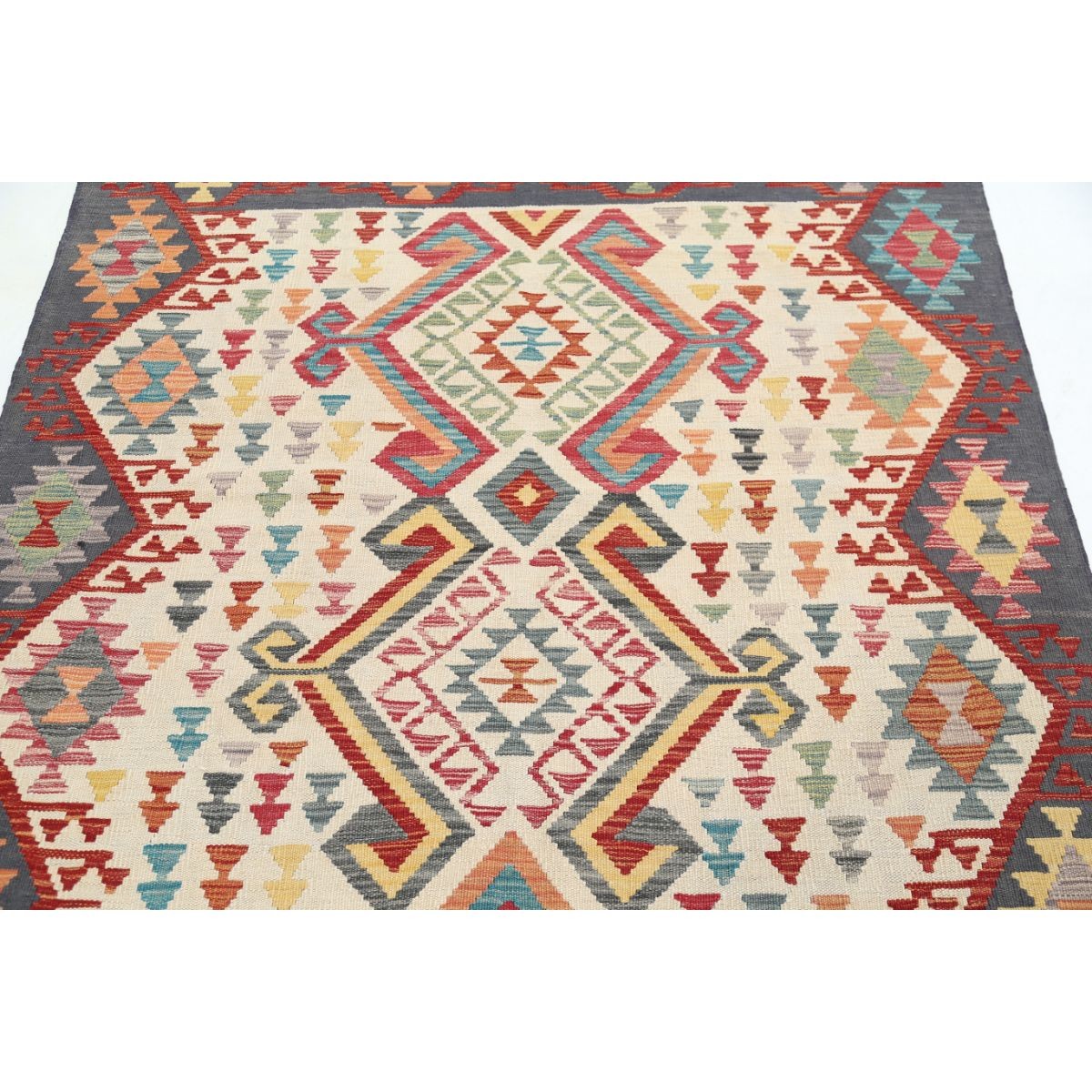 Maimana 5x7 Hand Woven Washable Wool Rug - Colorful
