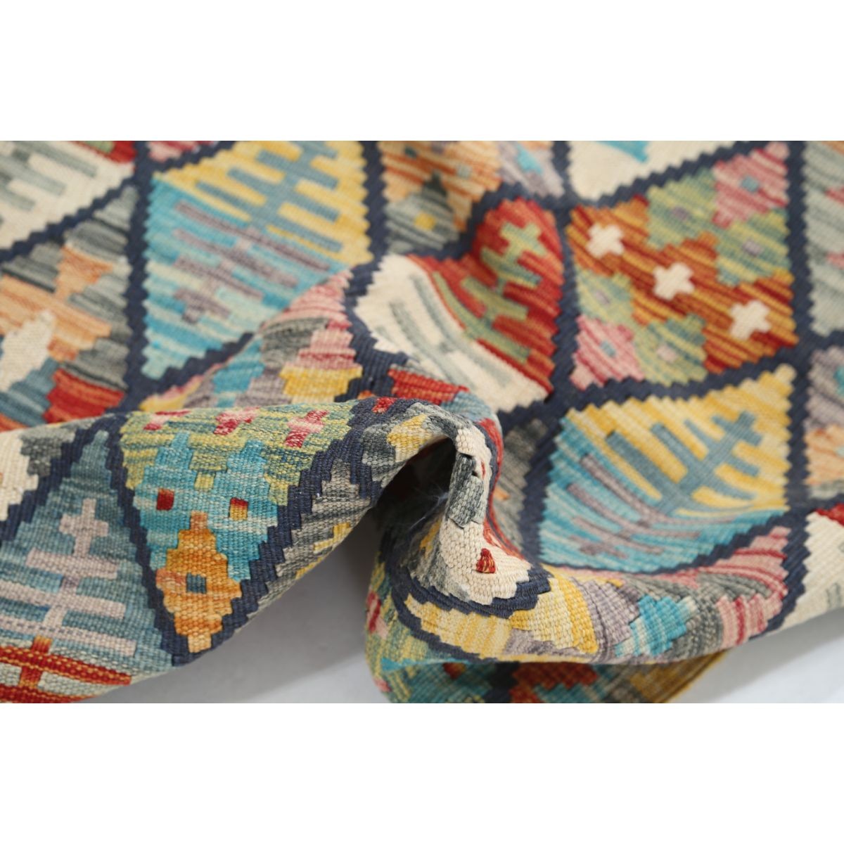 Maimana 4x6 Hand Woven Washable Wool Rug - Colorful