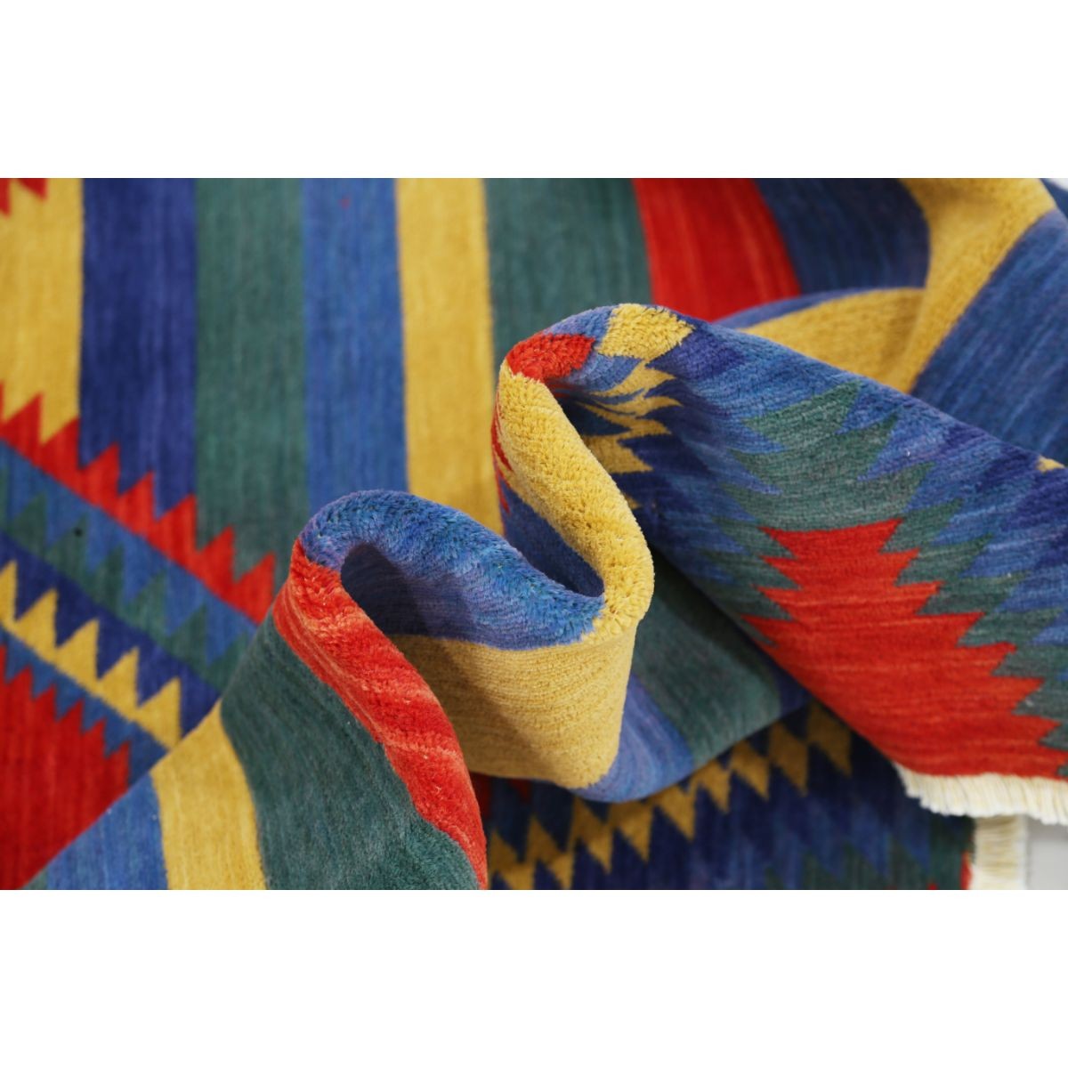 Dhanak 4x6 Powered-Loomed Washable Wool Rug - Colorful