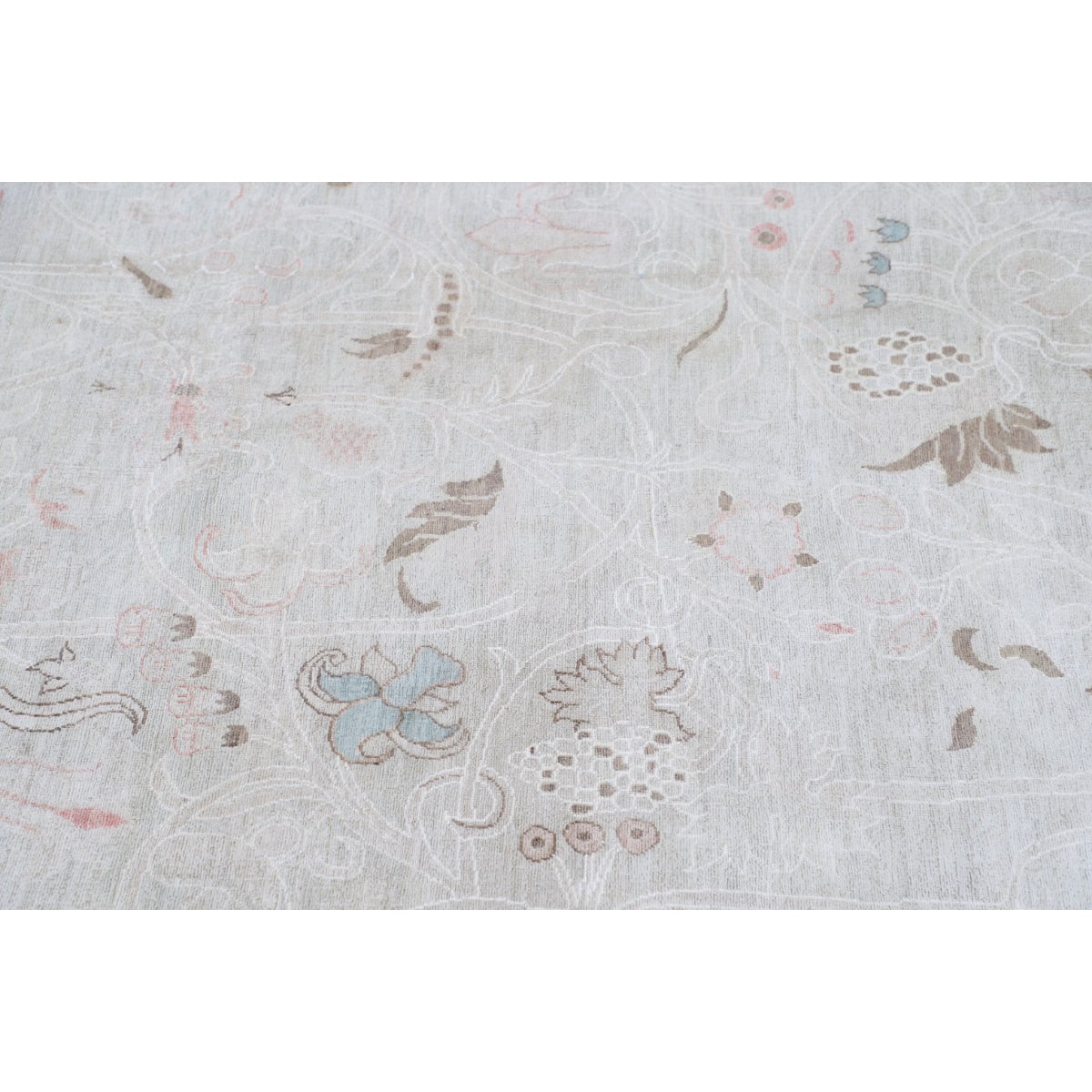 Ariana 18x24 Handmade Double Knotted Washable Wool Rug - Soft Hues