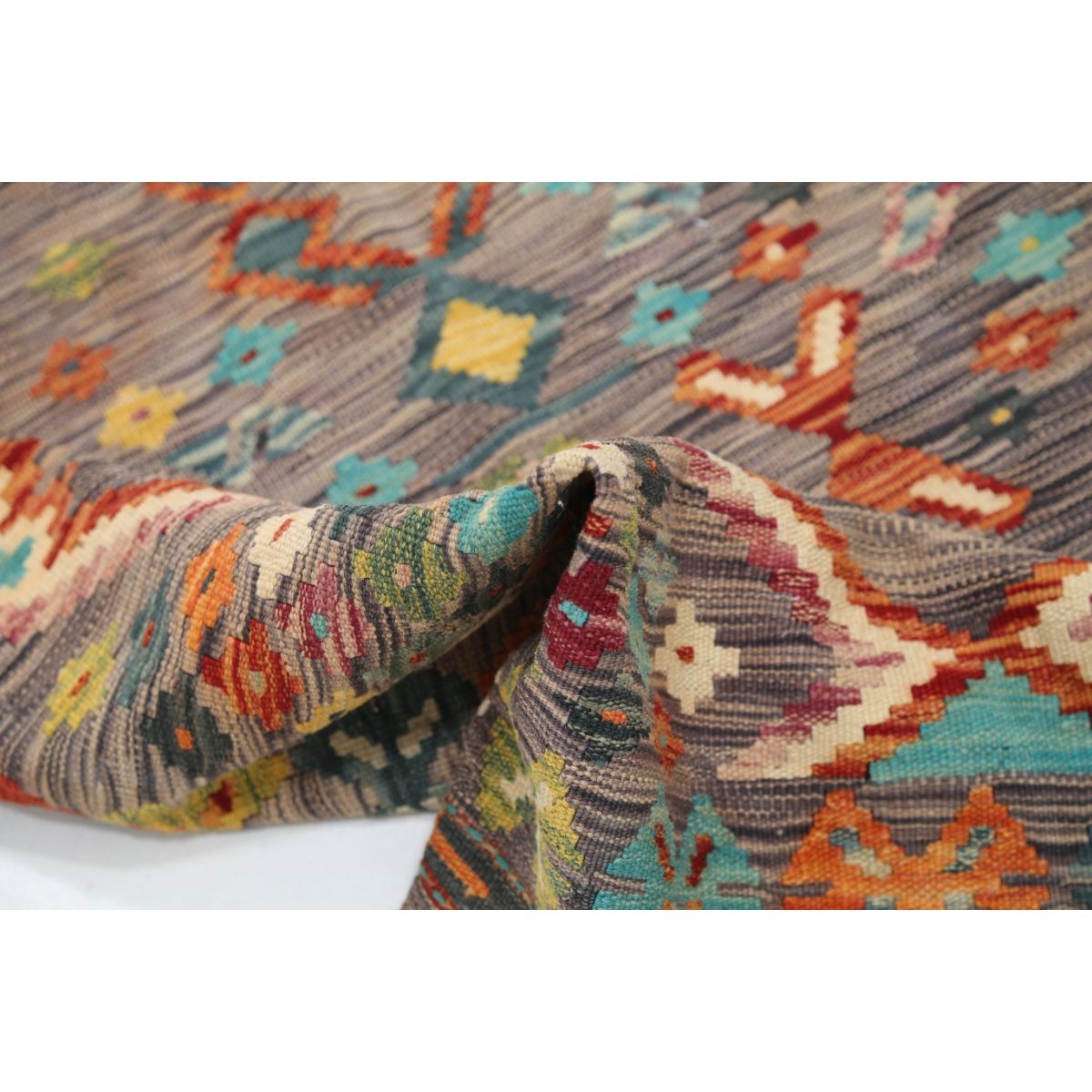 Maimana 4x6 Hand Woven Washable Wool Rug - Colorful